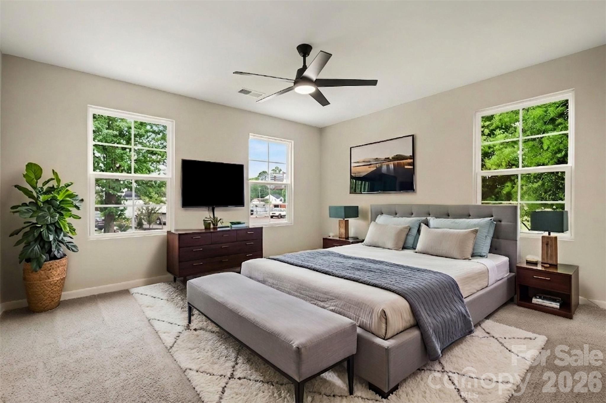112 E Hilltop Drive — Gastonia