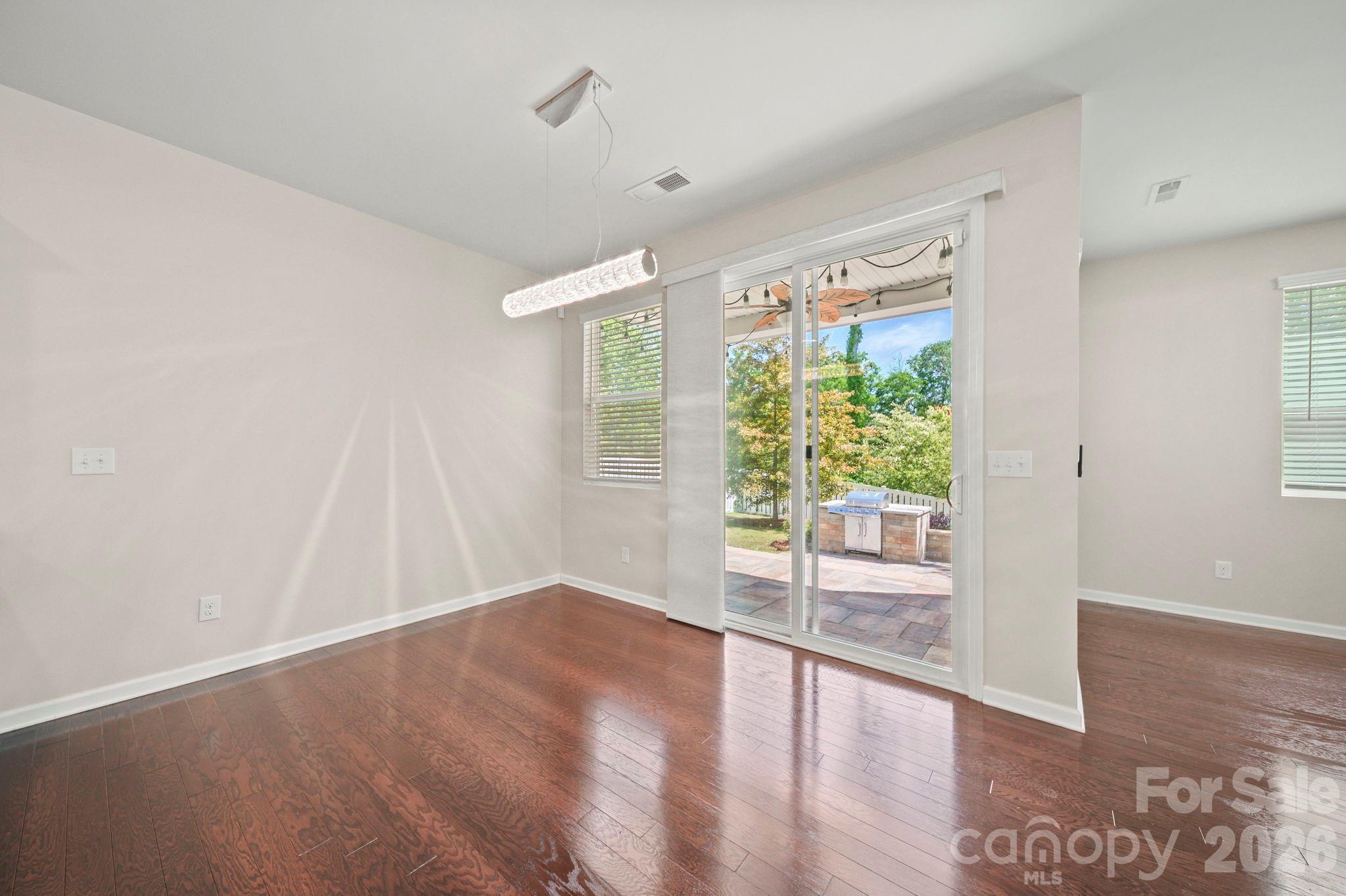 1406 Kings Grove Drive — York