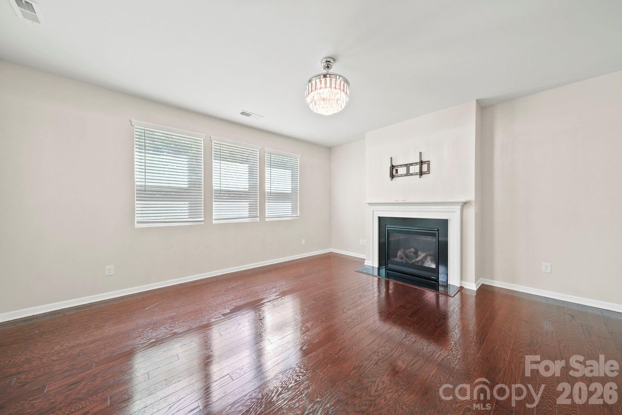 1406 Kings Grove Drive — York