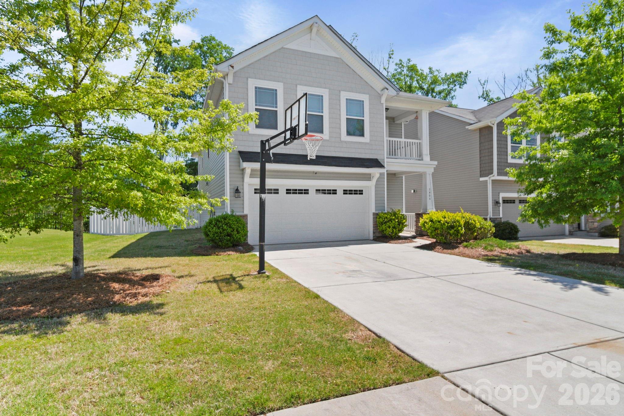 1406 Kings Grove Drive — York