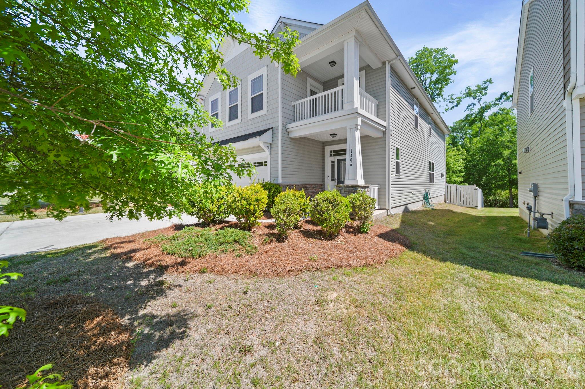 1406 Kings Grove Drive — York