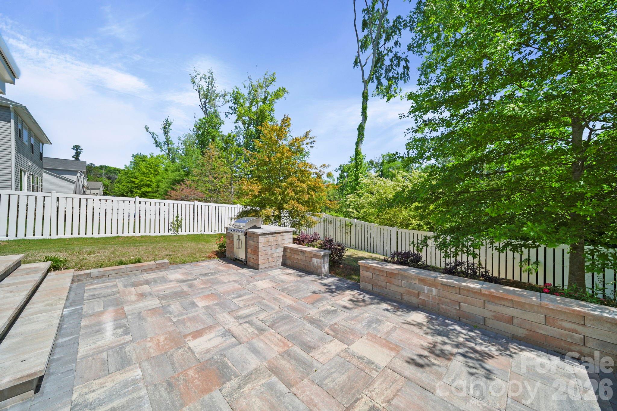 1406 Kings Grove Drive — York