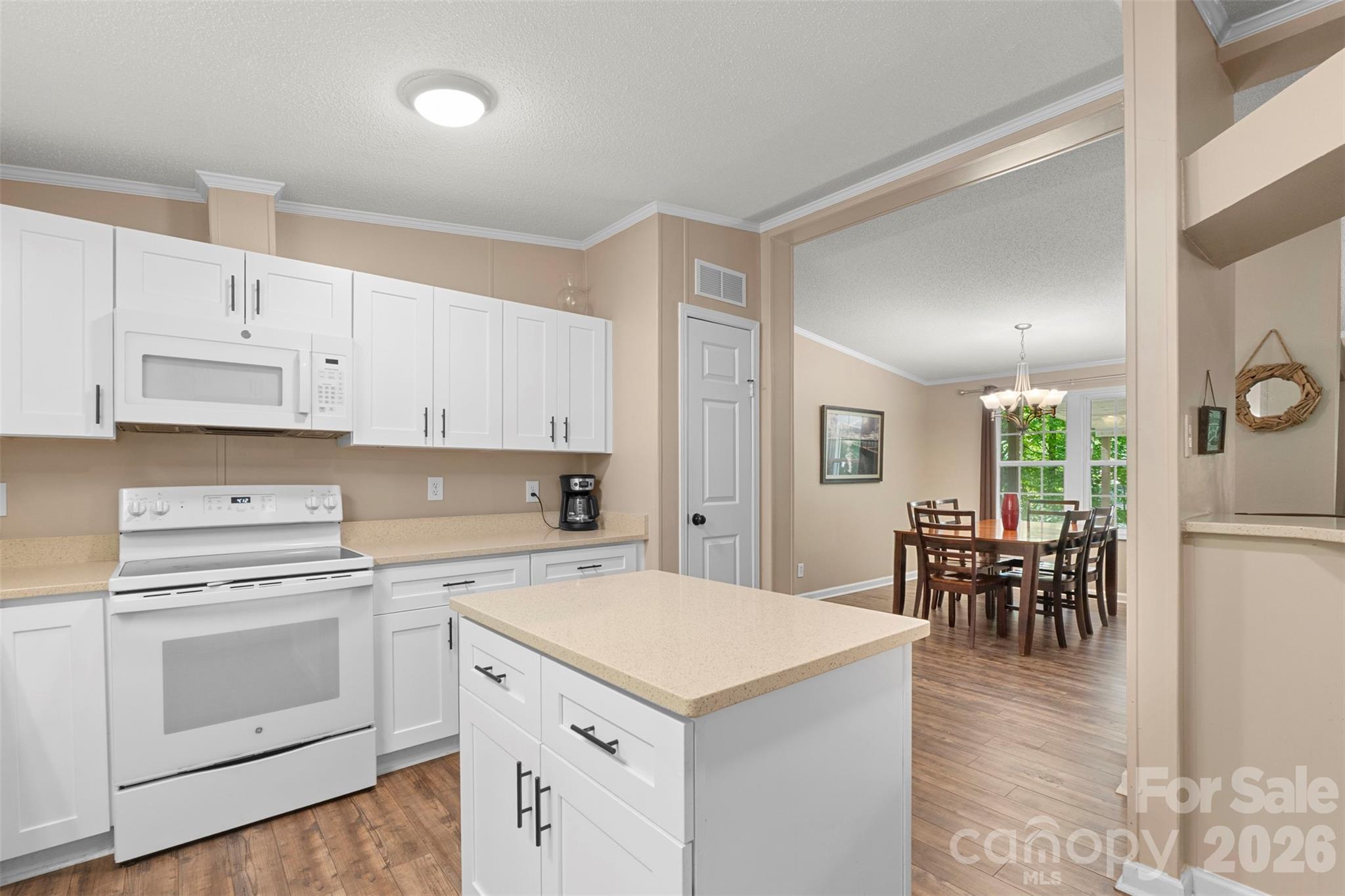 302 Coleman Drive — Lexington