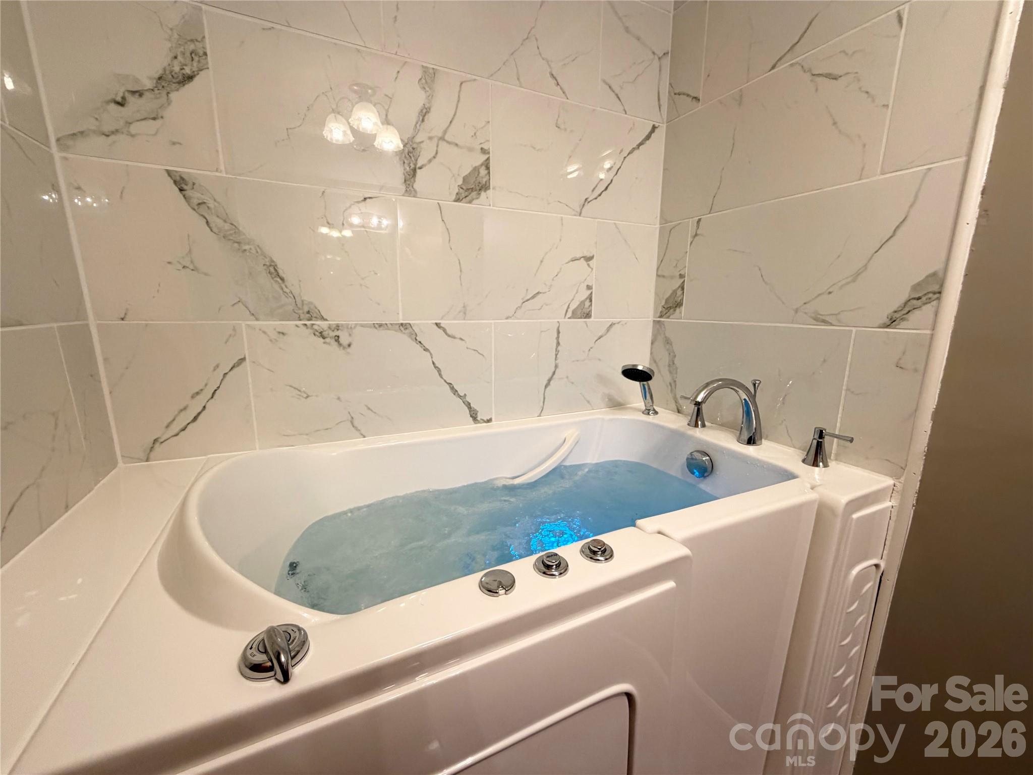 372 Ferry Road — Forest City