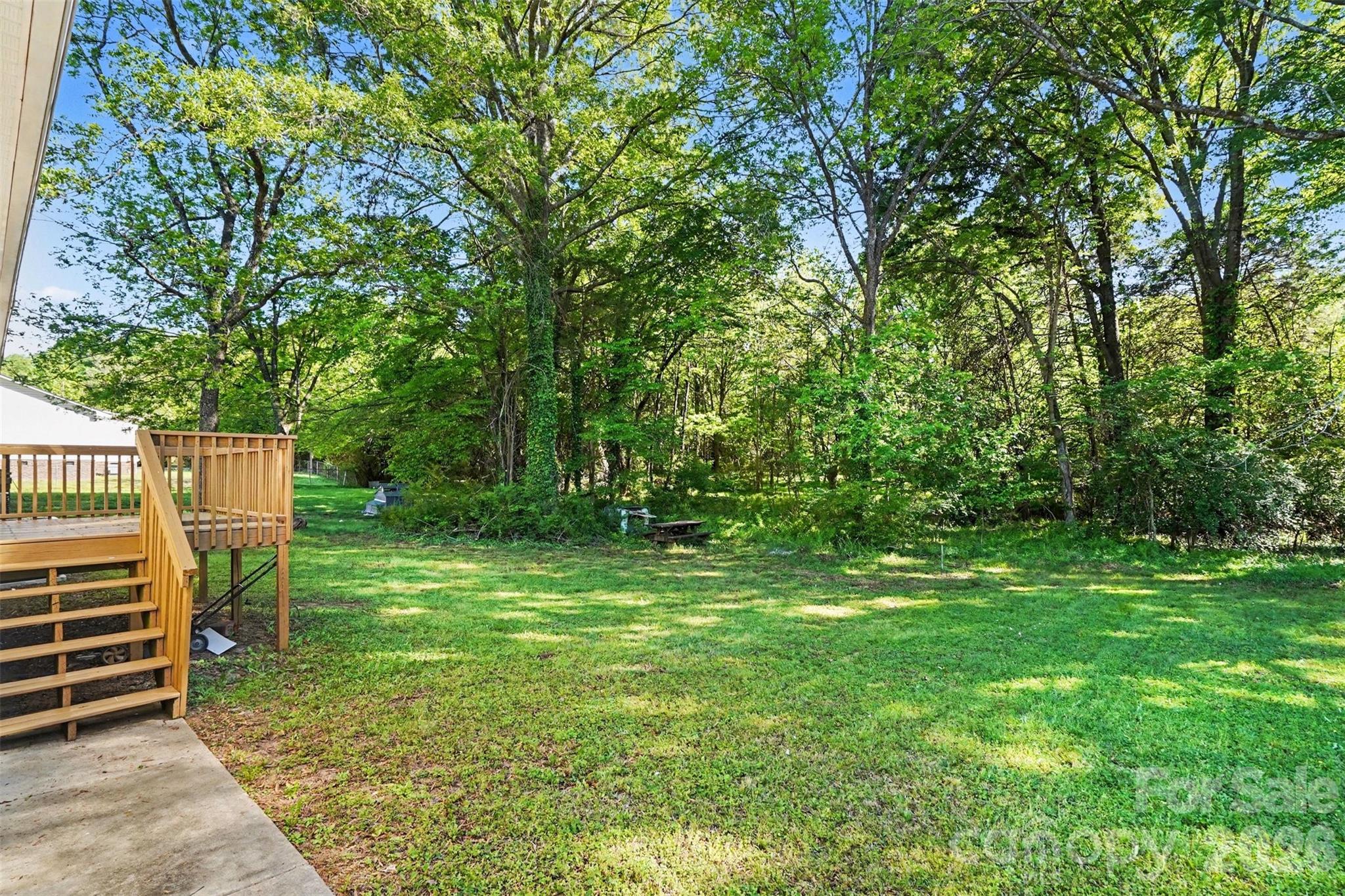 112 Ridgewood Drive — York