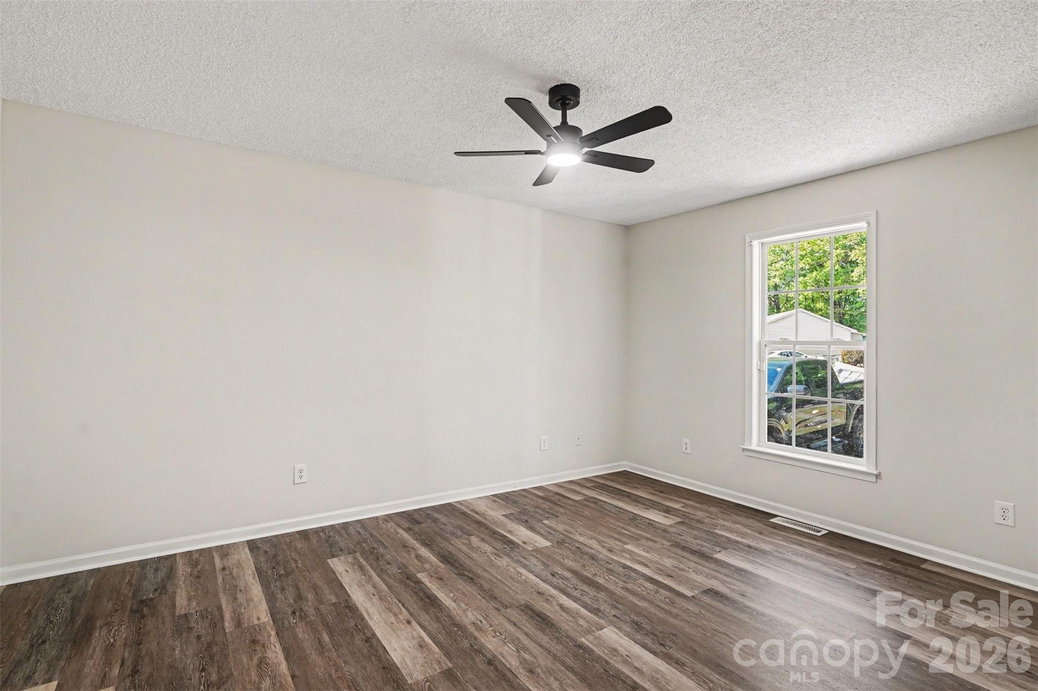 112 Ridgewood Drive — York