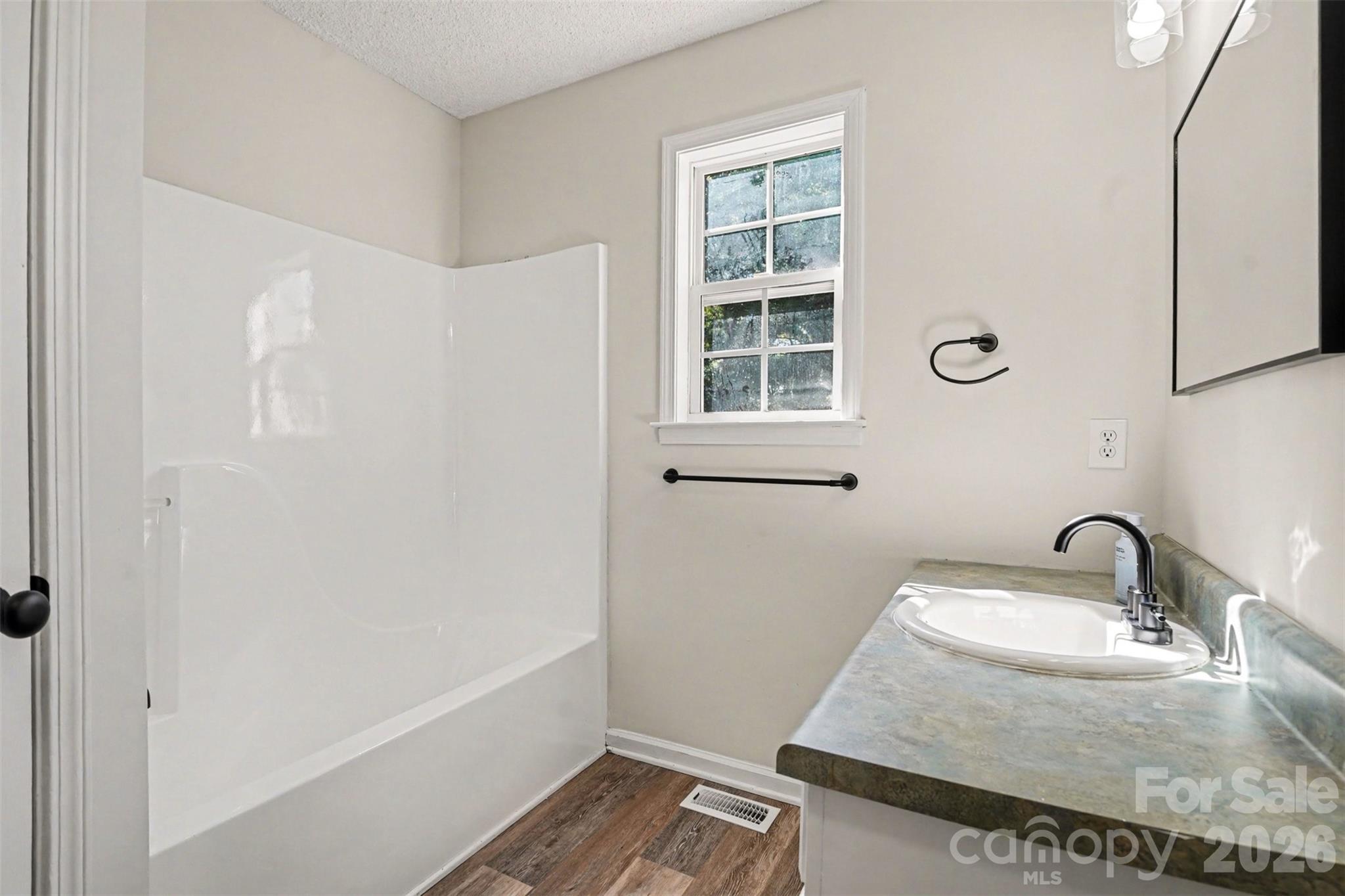 112 Ridgewood Drive — York