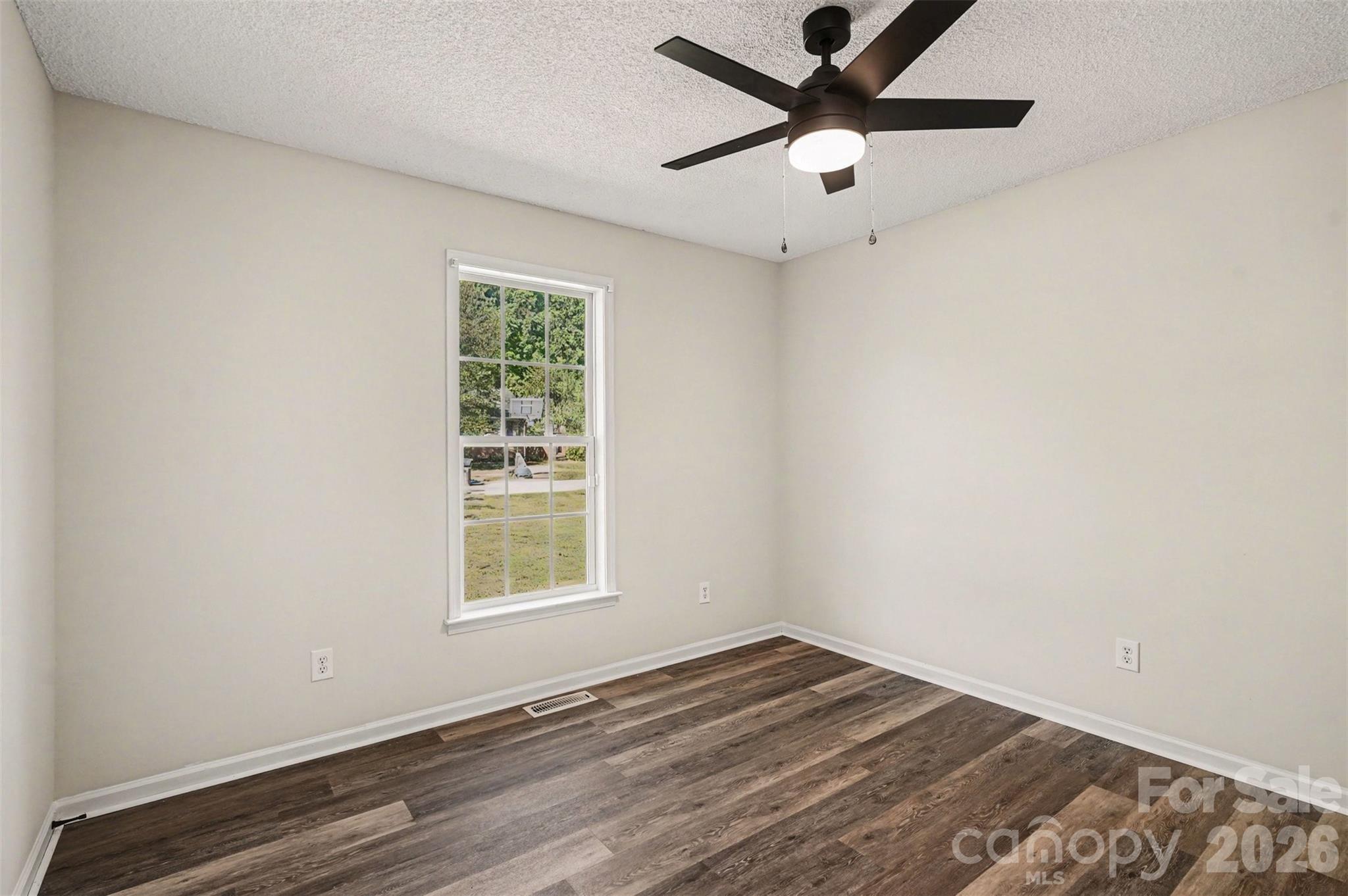 112 Ridgewood Drive — York