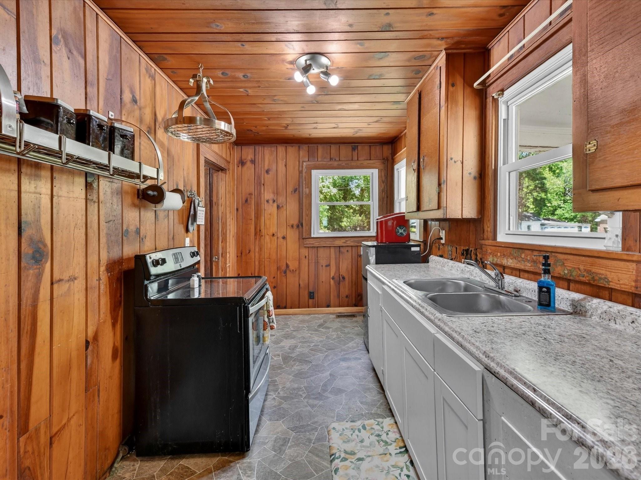 154 Lancaster Street — Chester