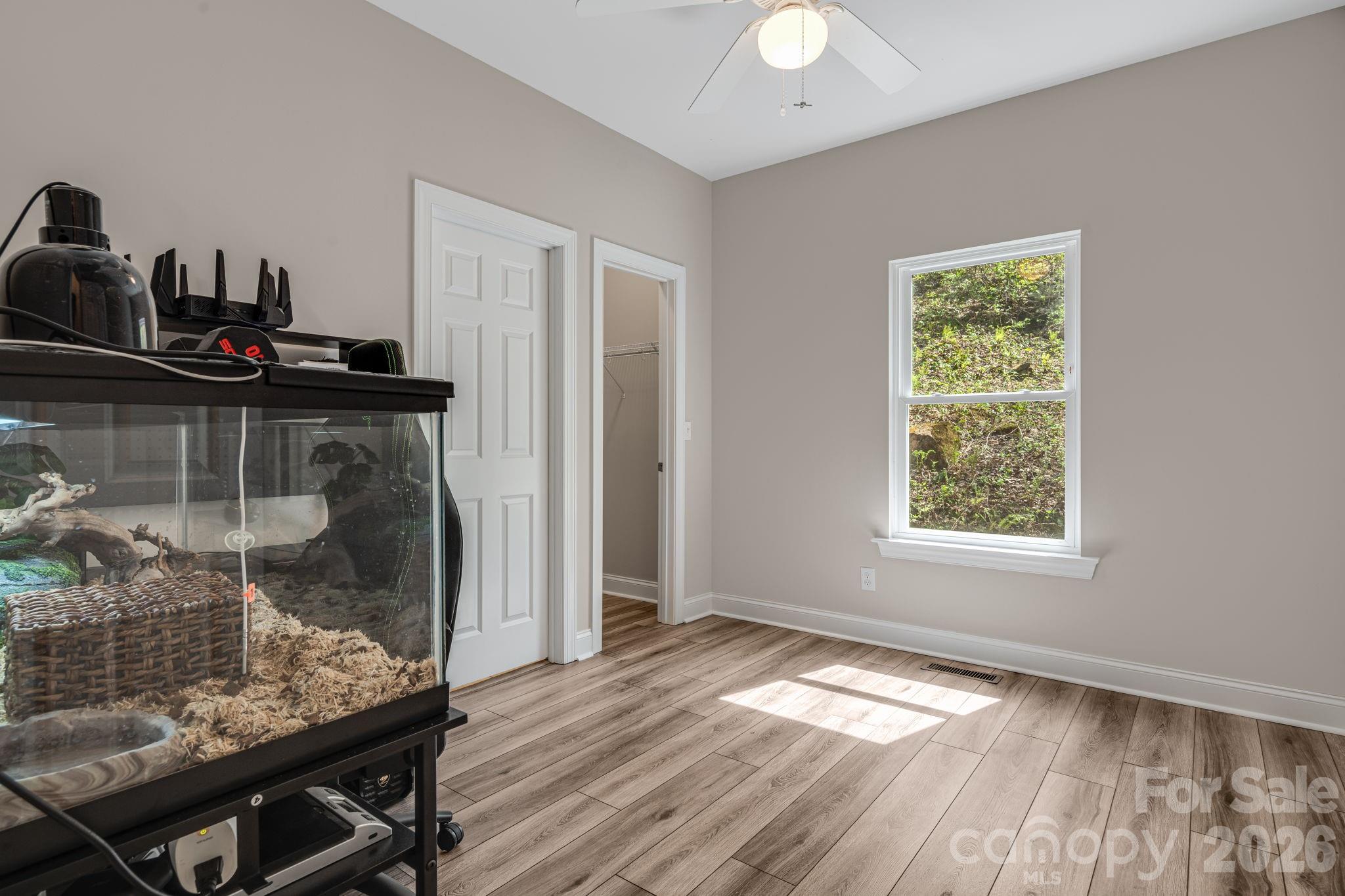 35 Chesten Mountain Drive — Asheville