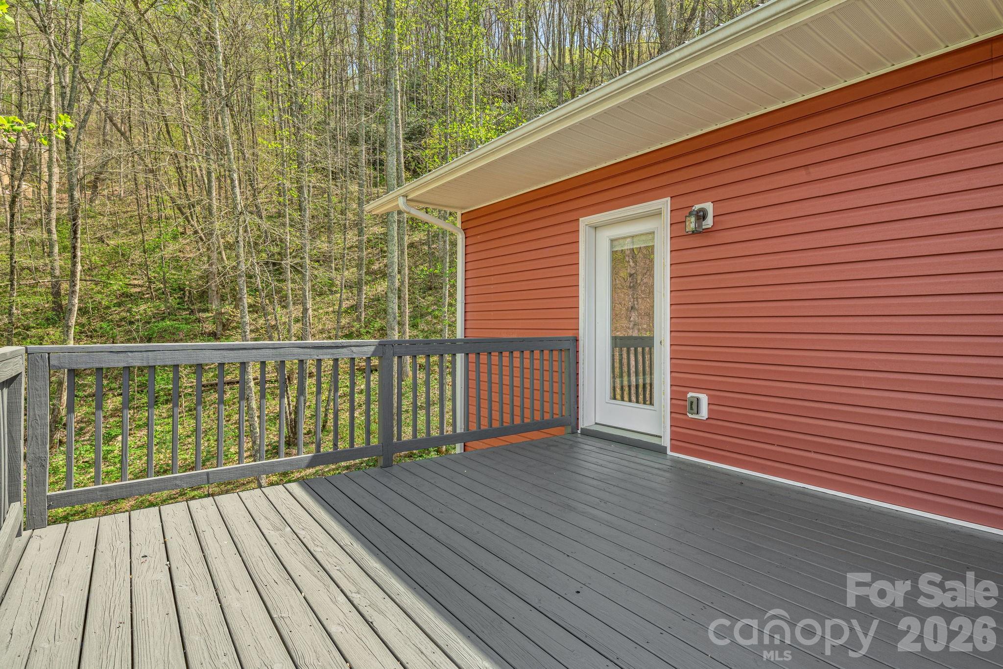 35 Chesten Mountain Drive — Asheville