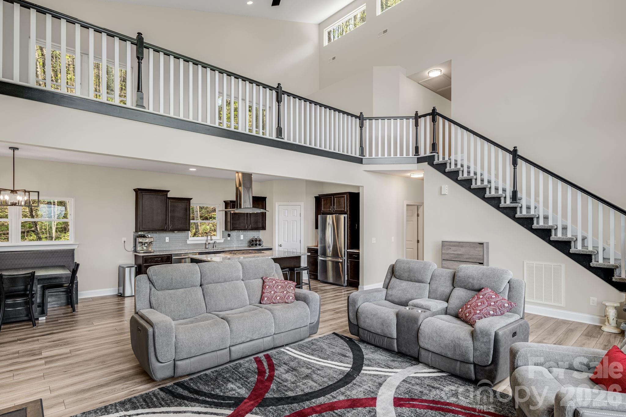 35 Chesten Mountain Drive — Asheville