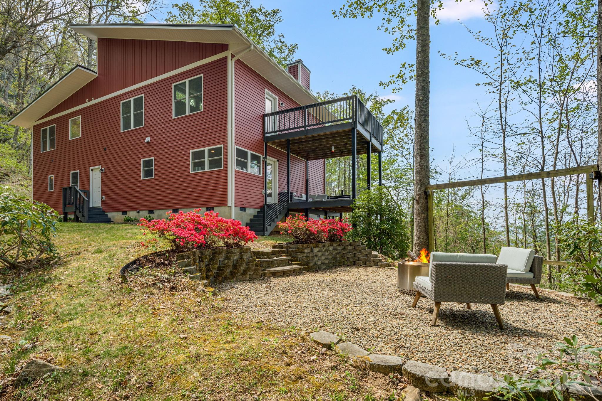 35 Chesten Mountain Drive — Asheville