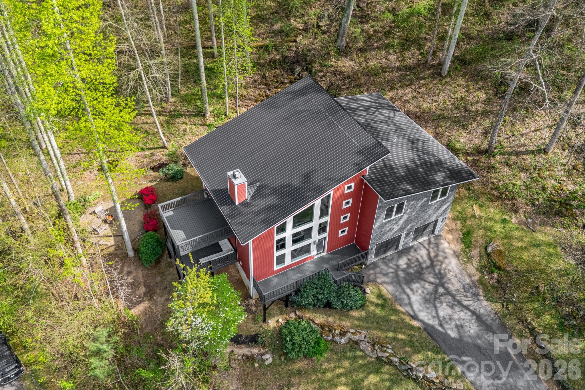 35 Chesten Mountain Drive — Asheville