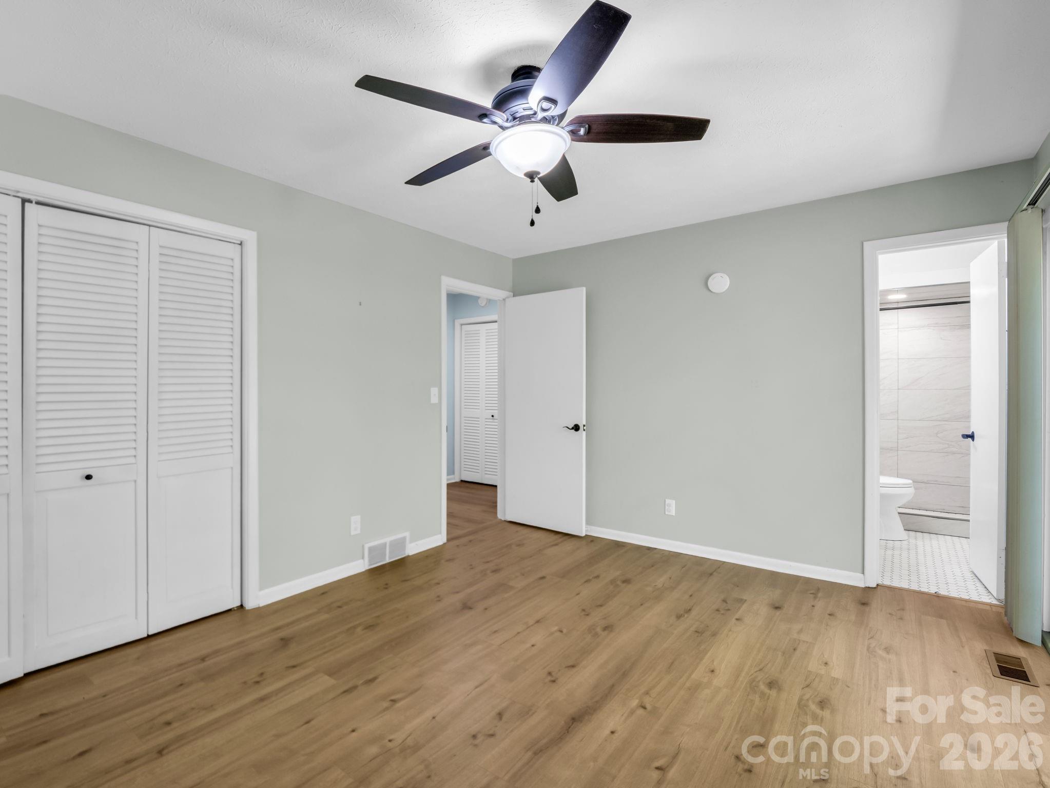 31 Firefly Lane — Saluda
