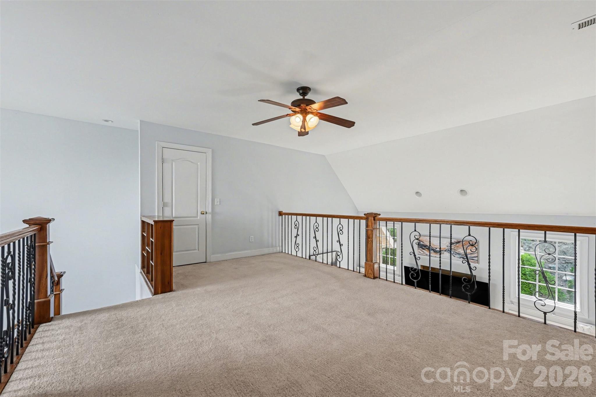 7940 Oakmont Court — Hickory