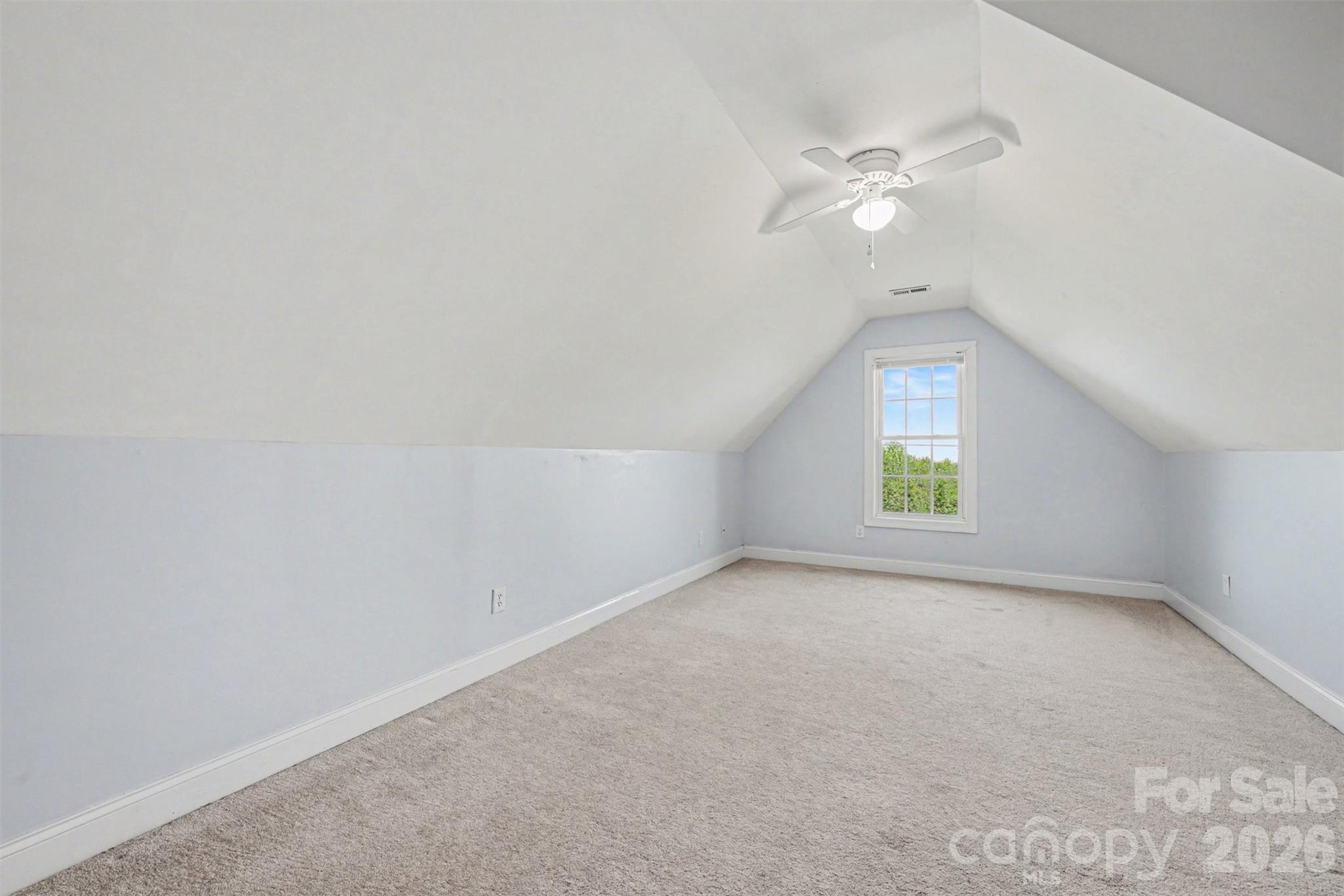 7940 Oakmont Court — Hickory