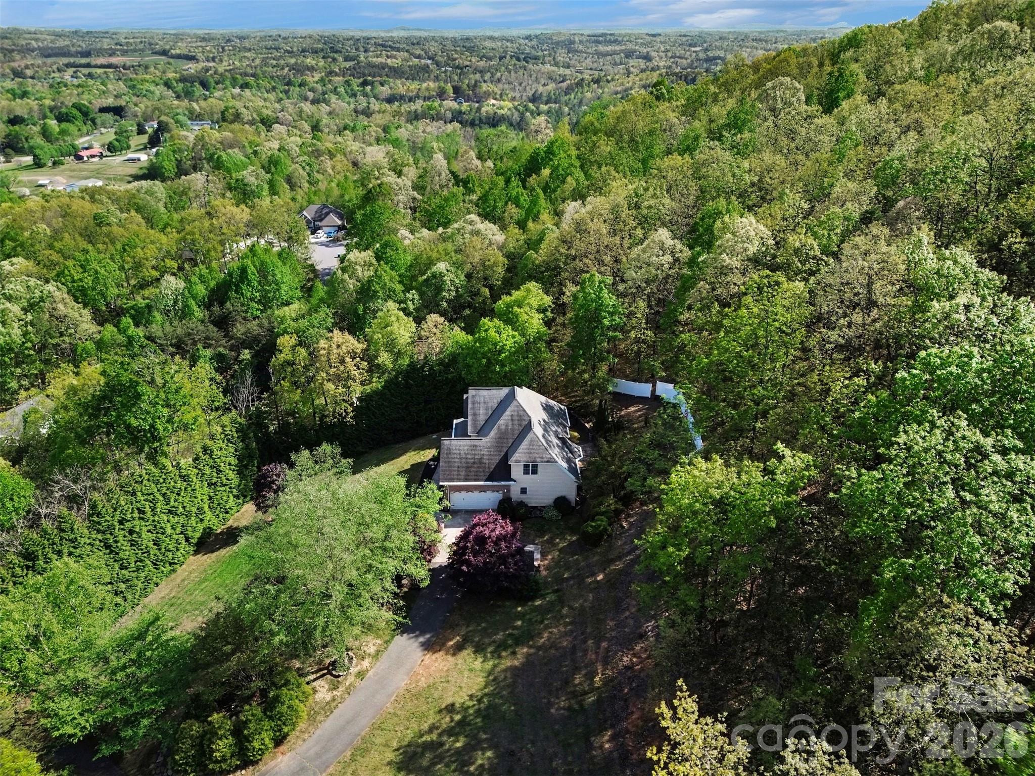 7940 Oakmont Court — Hickory