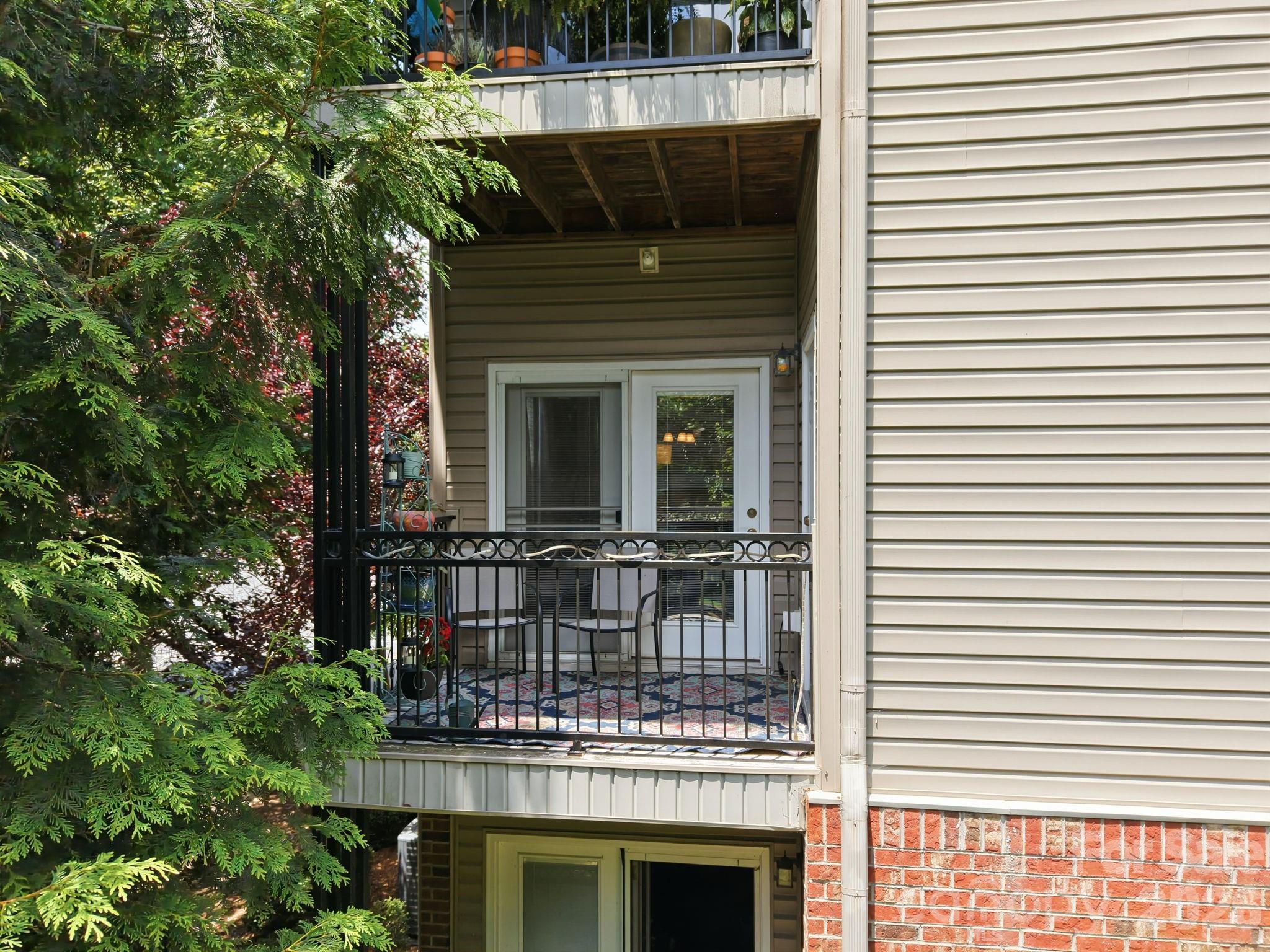 528 Appeldoorn Circle — Asheville