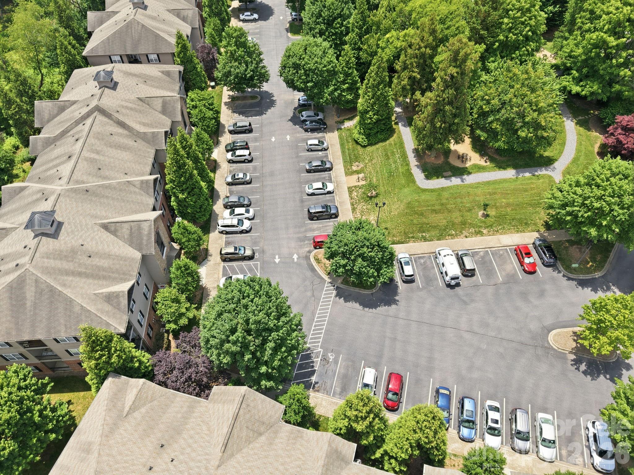 528 Appeldoorn Circle — Asheville