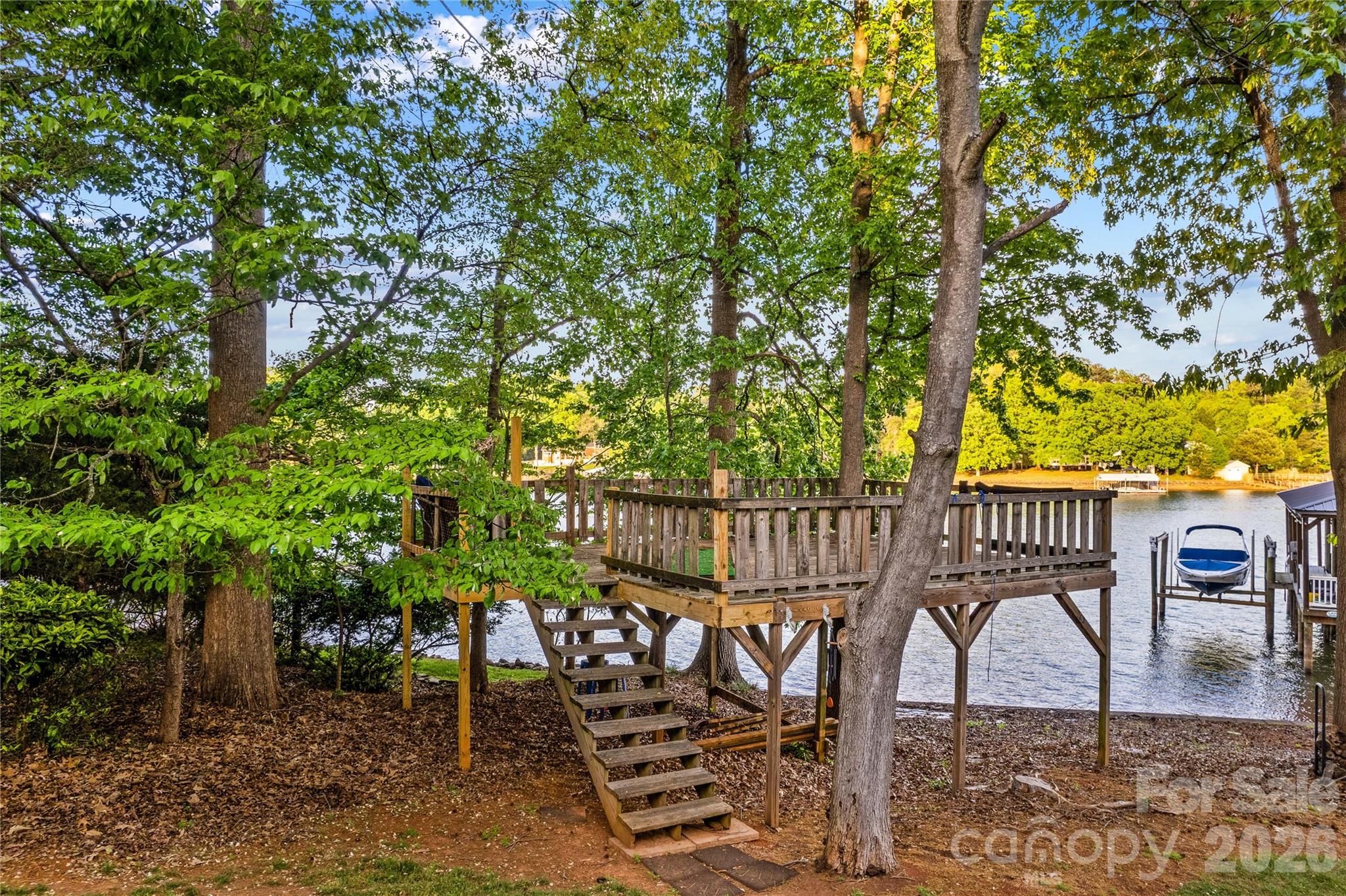 785 Kemp Road — Mooresville