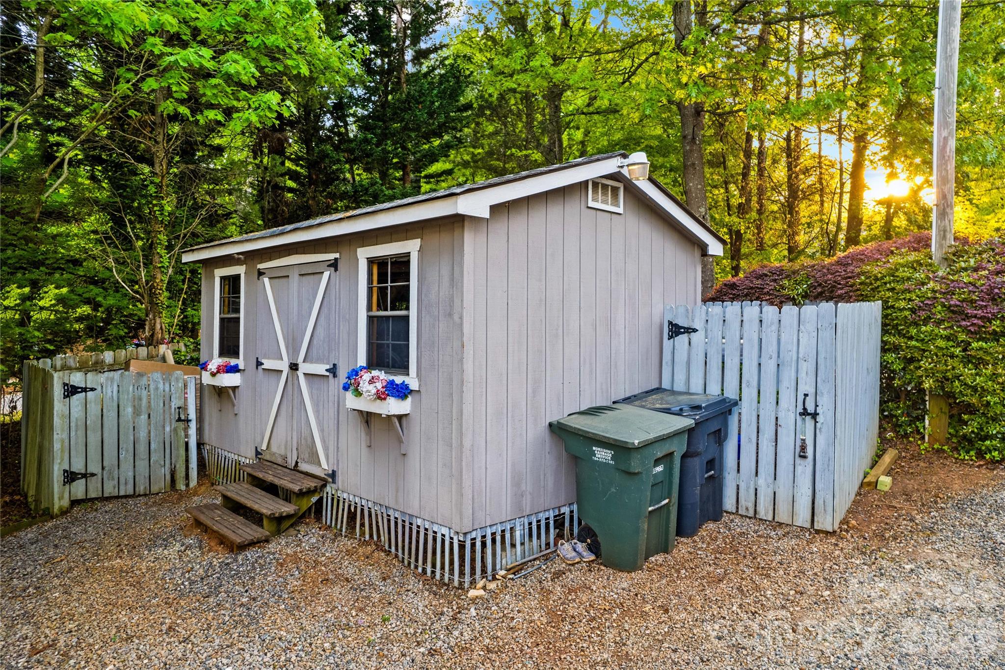 785 Kemp Road — Mooresville