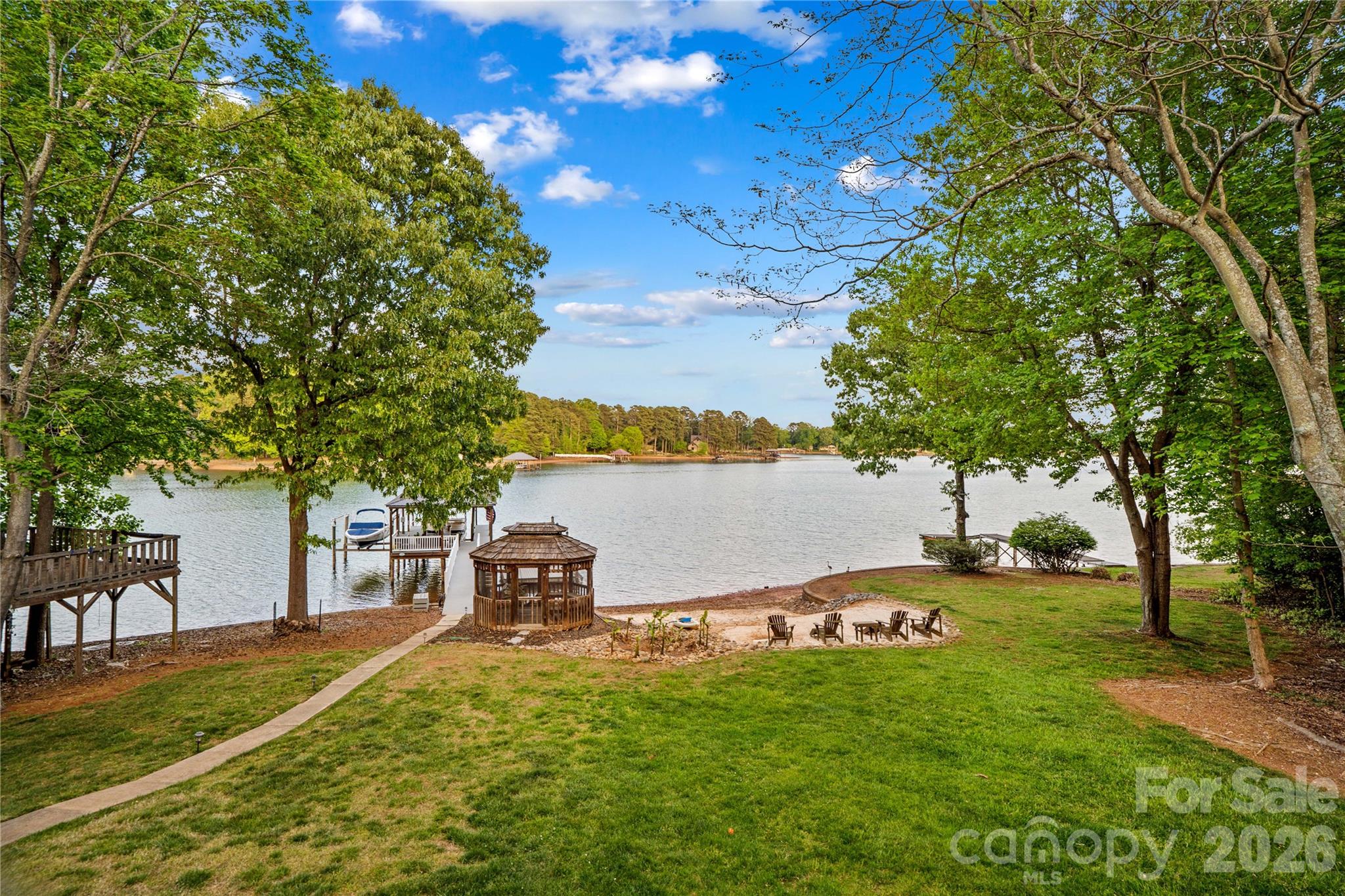 785 Kemp Road — Mooresville