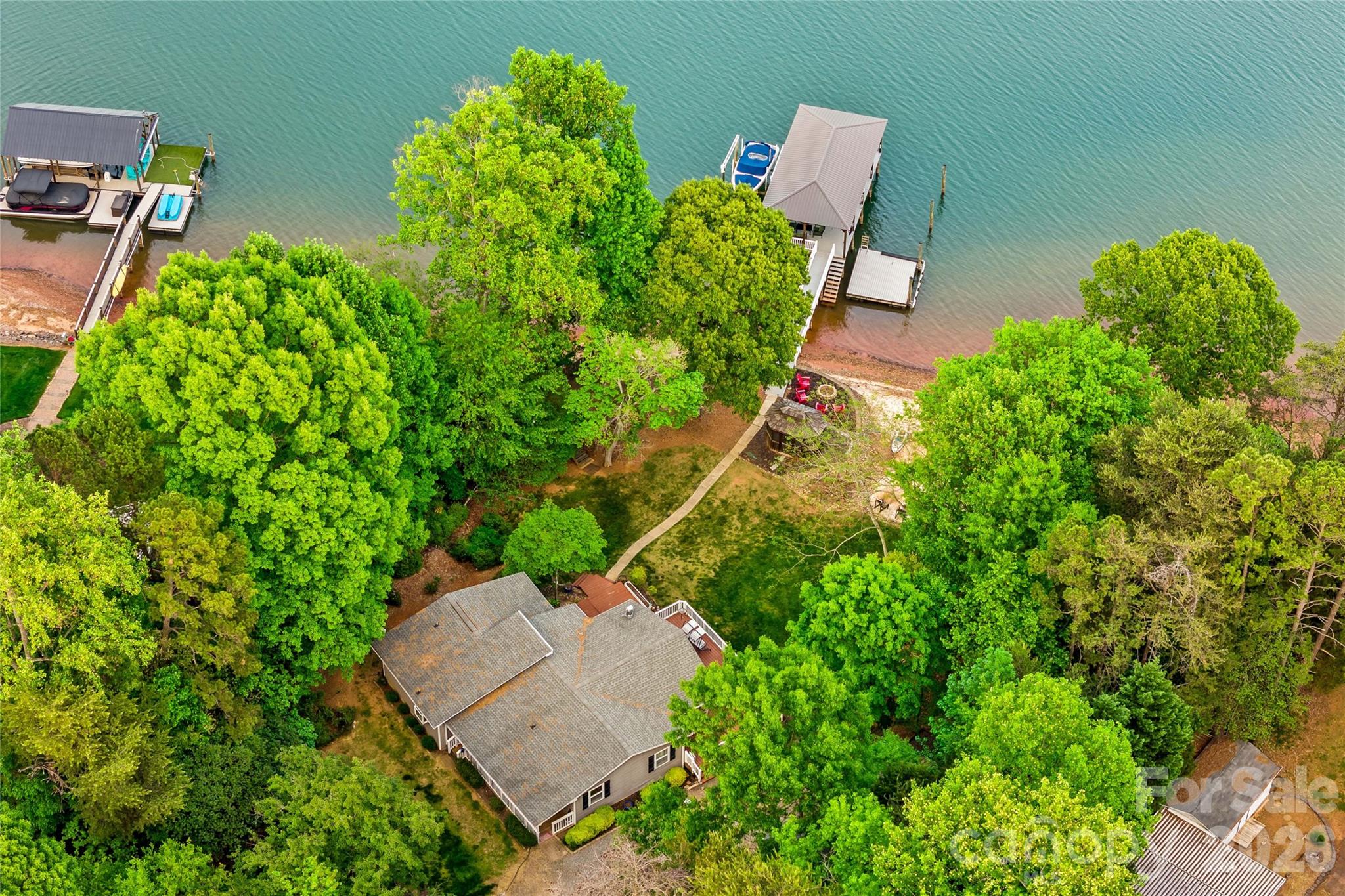 785 Kemp Road — Mooresville