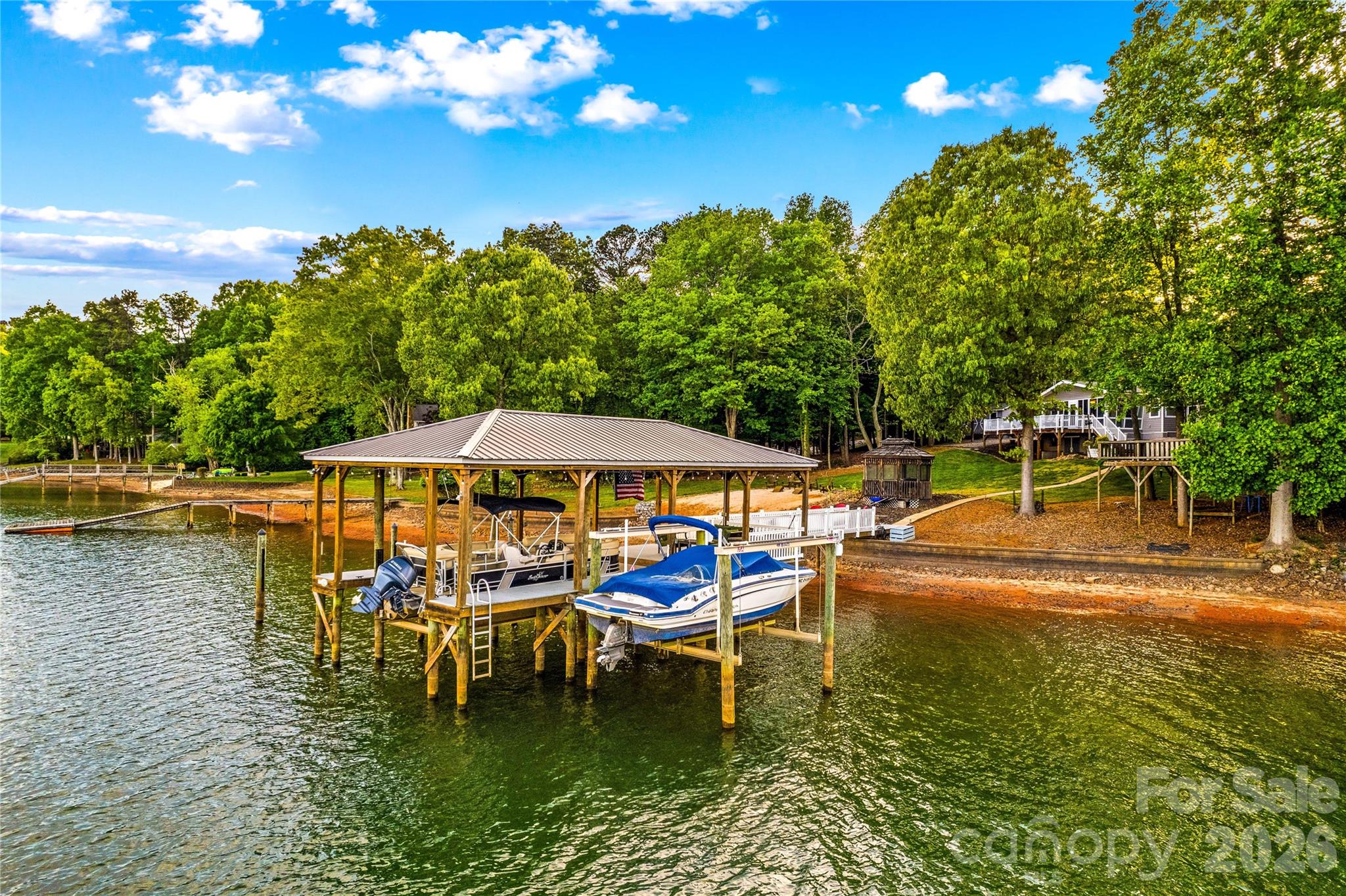 785 Kemp Road — Mooresville