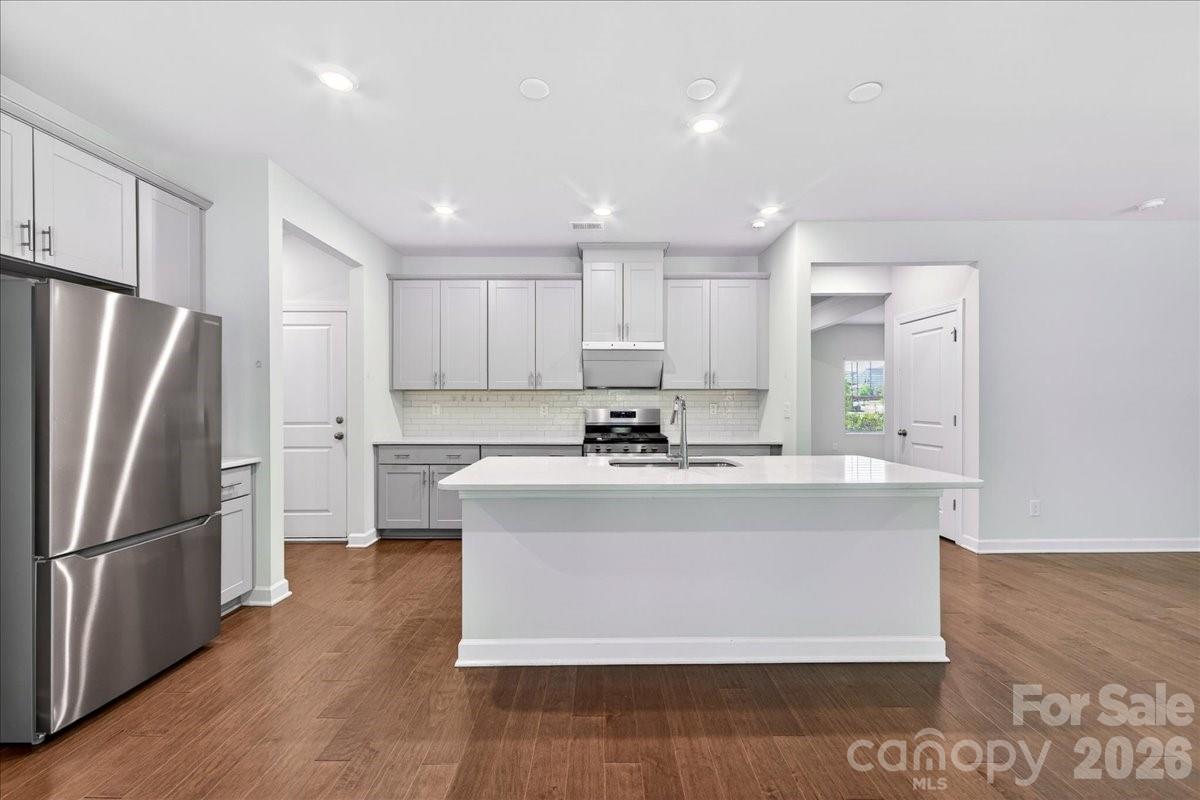 1220 Gossamer Hill Drive — Belmont