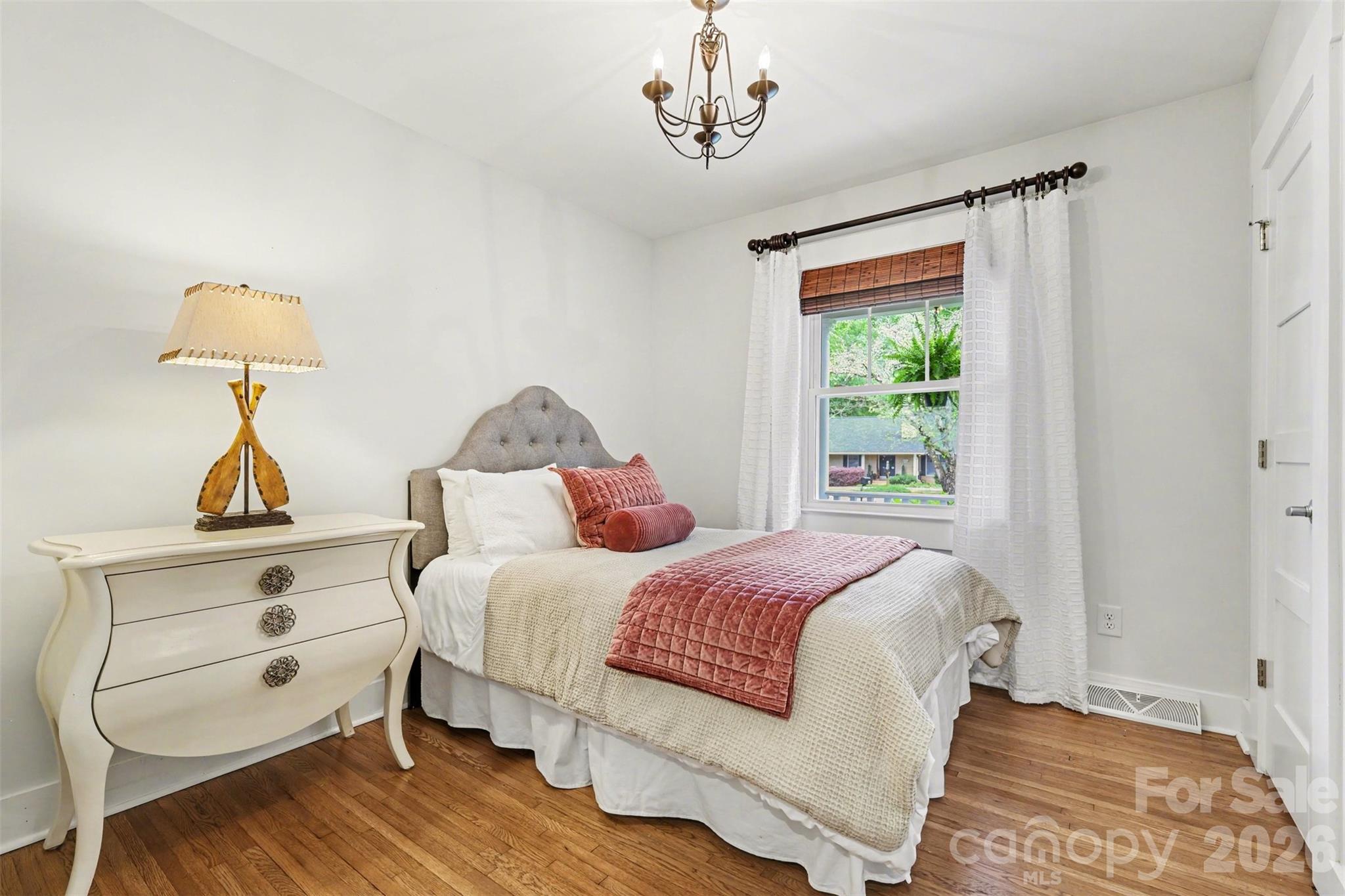 107 Peachtree Street — Belmont
