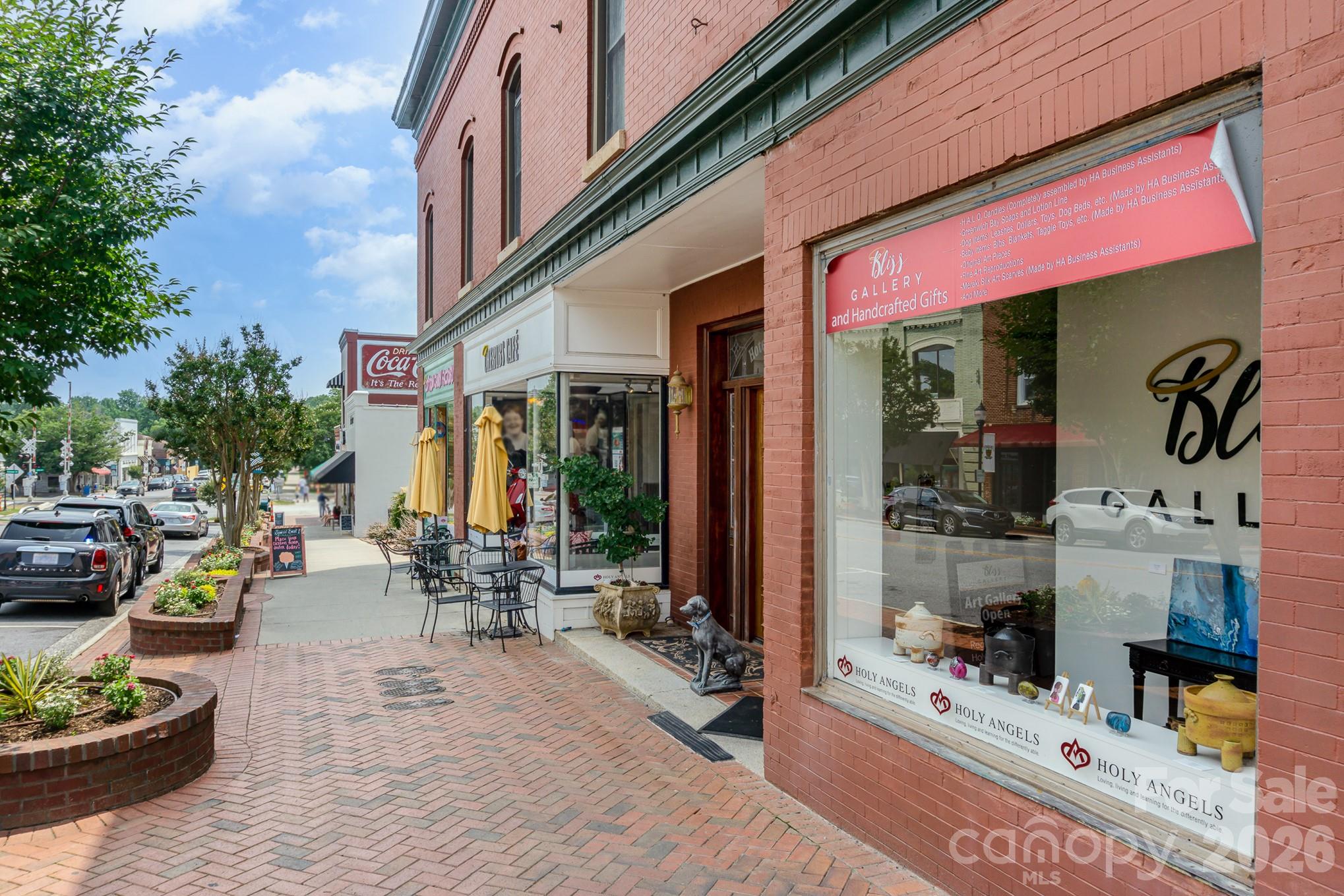 107 Peachtree Street — Belmont