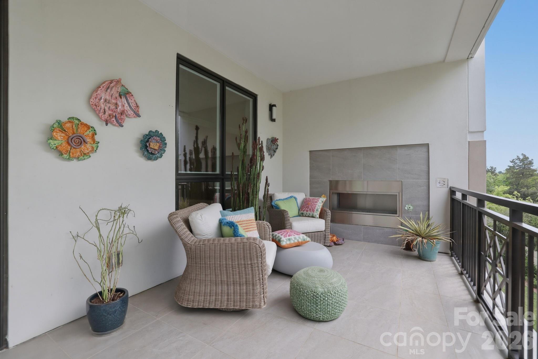 130 Cherokee Road #406 — Charlotte