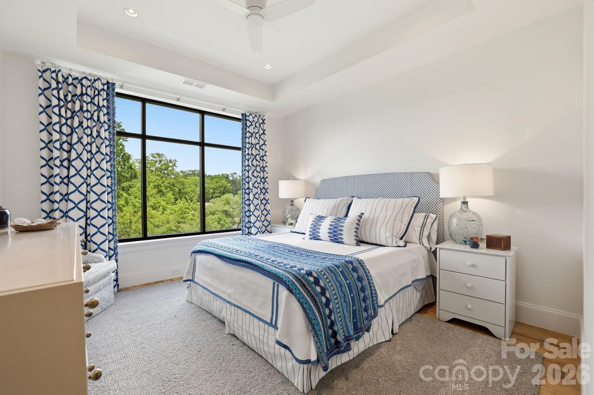 130 Cherokee Road #406 — Charlotte