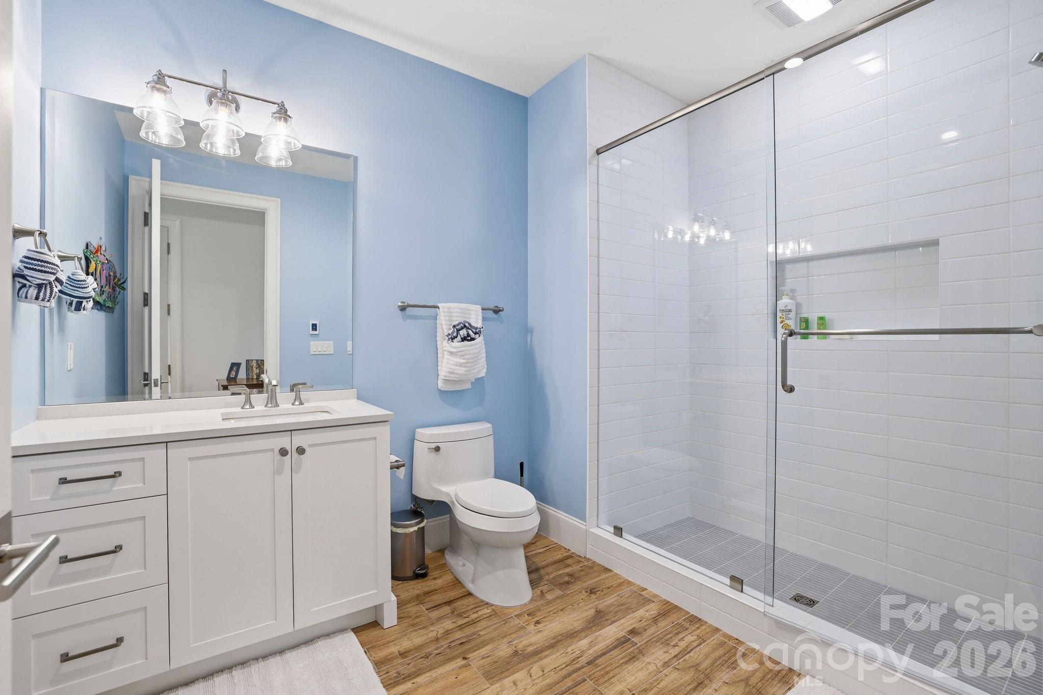130 Cherokee Road #406 — Charlotte