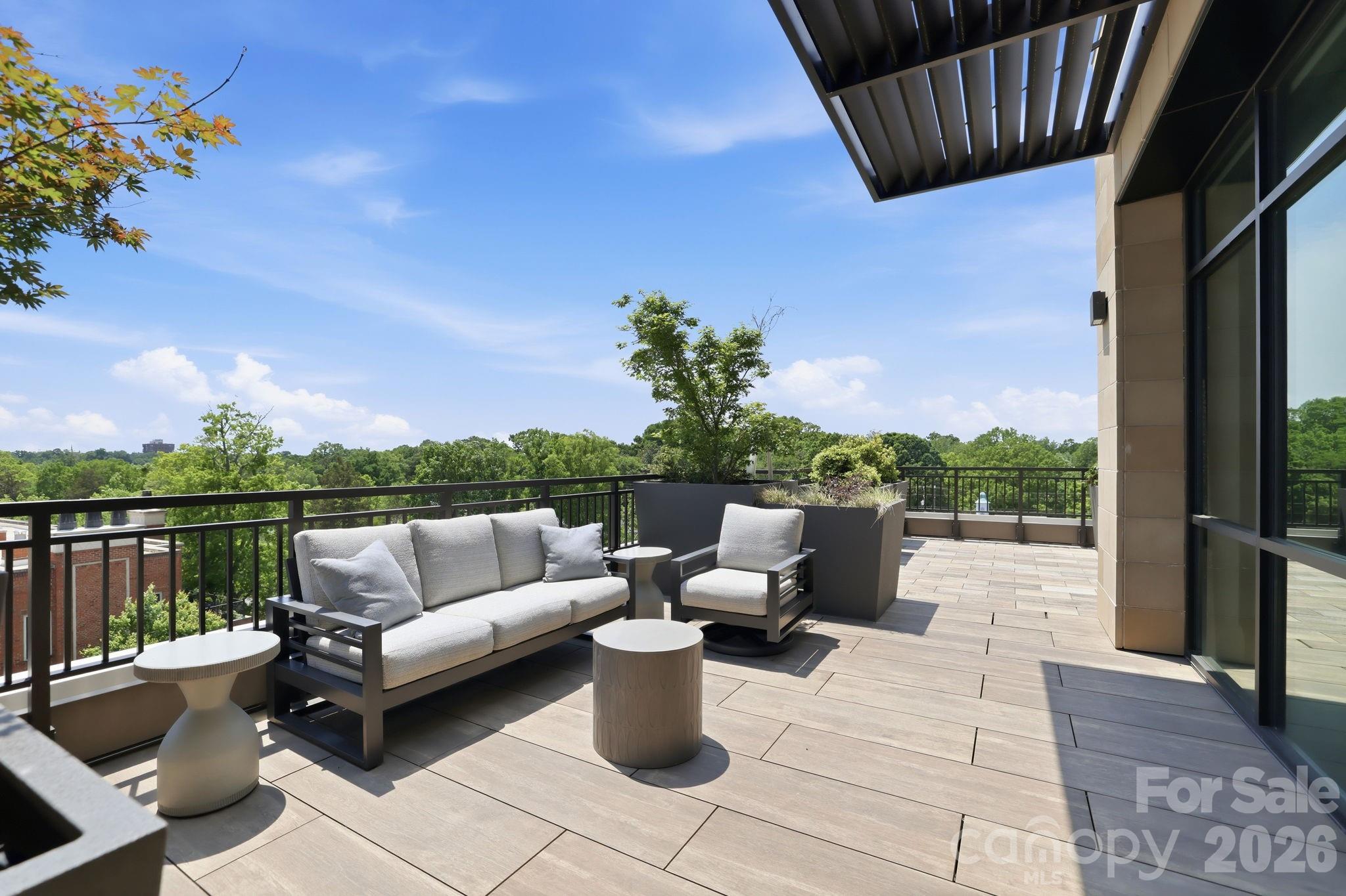 130 Cherokee Road #406 — Charlotte