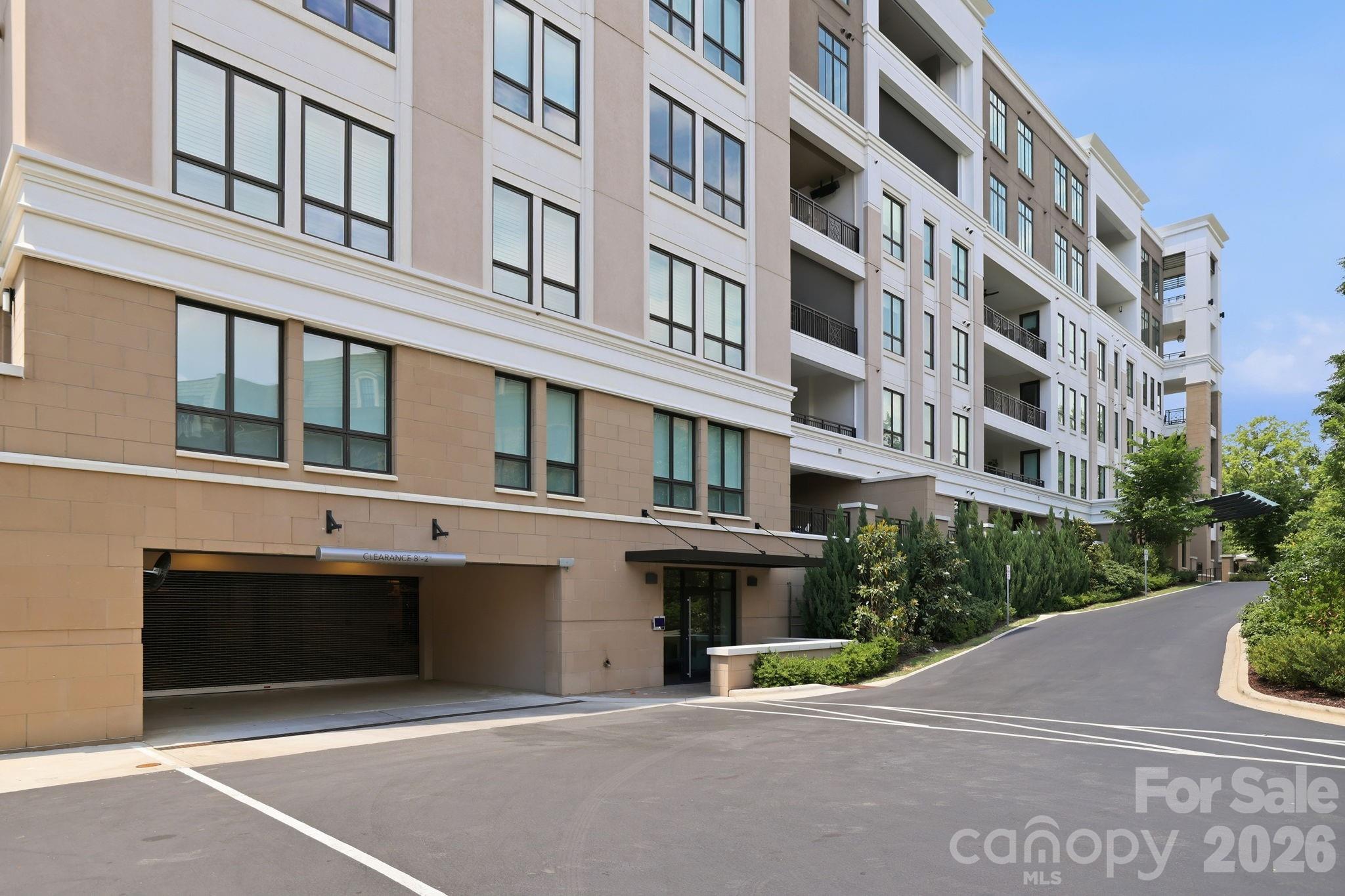 130 Cherokee Road #406 — Charlotte