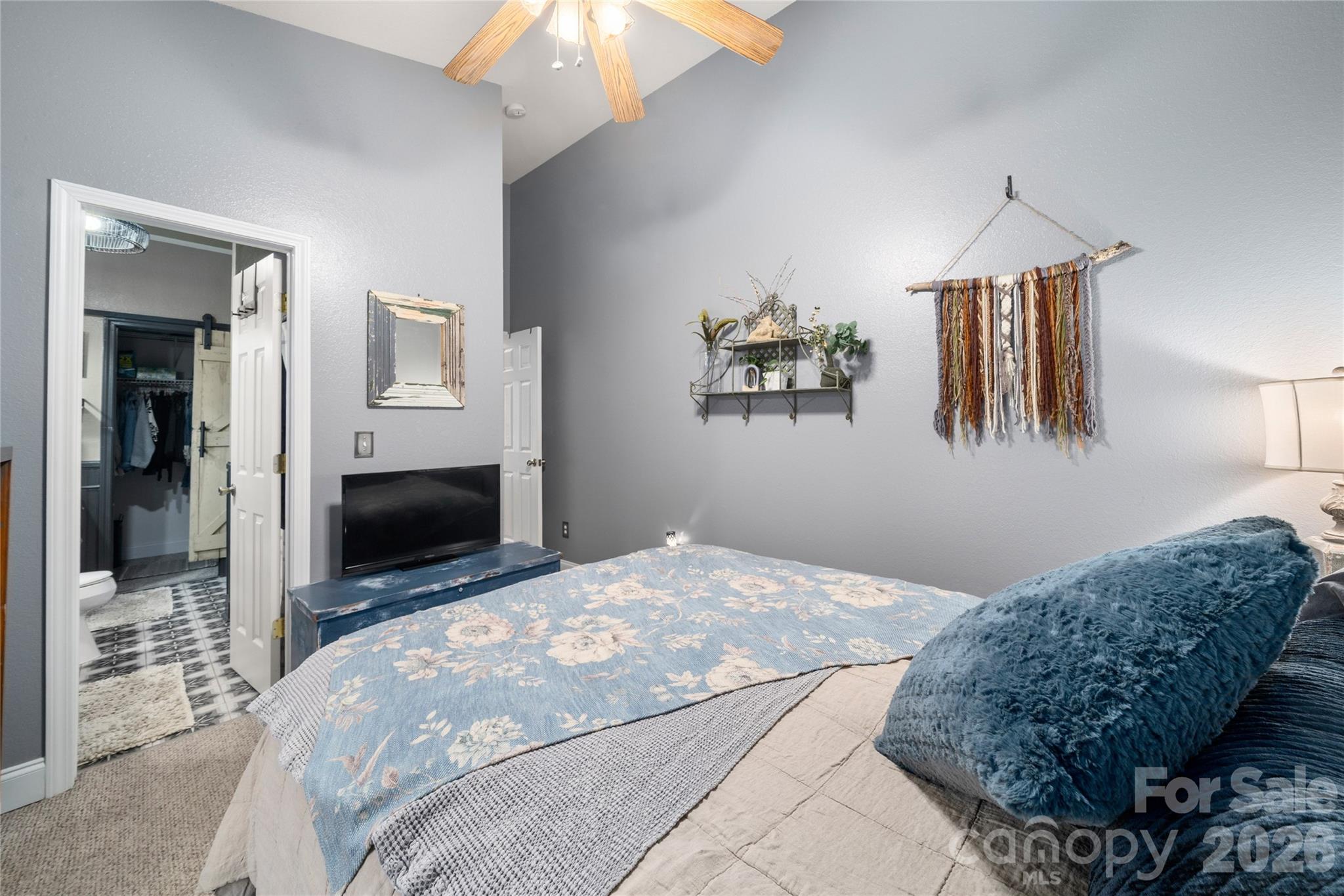 40 Whipoorwill Way — Waynesville