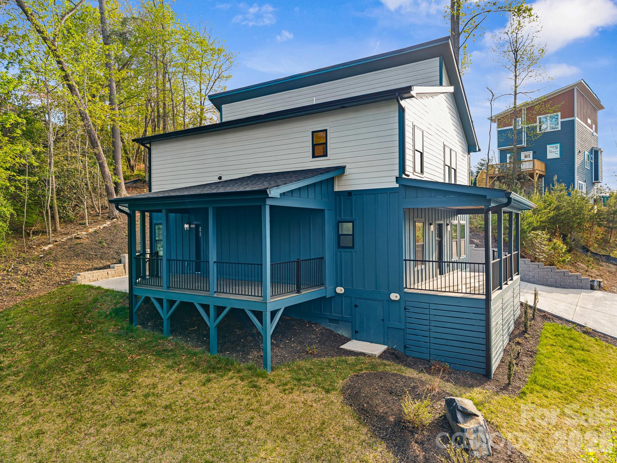 18 Winterhawk Drive — Arden