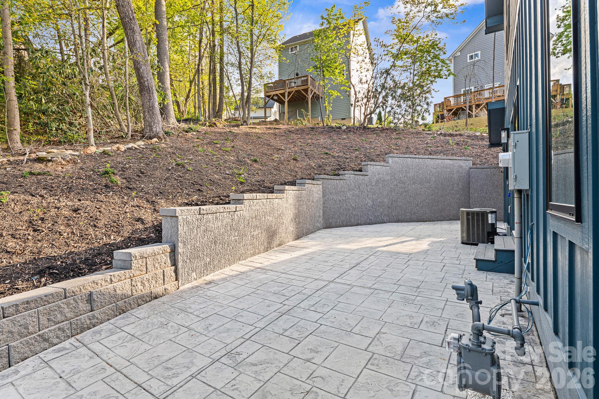 18 Winterhawk Drive — Arden