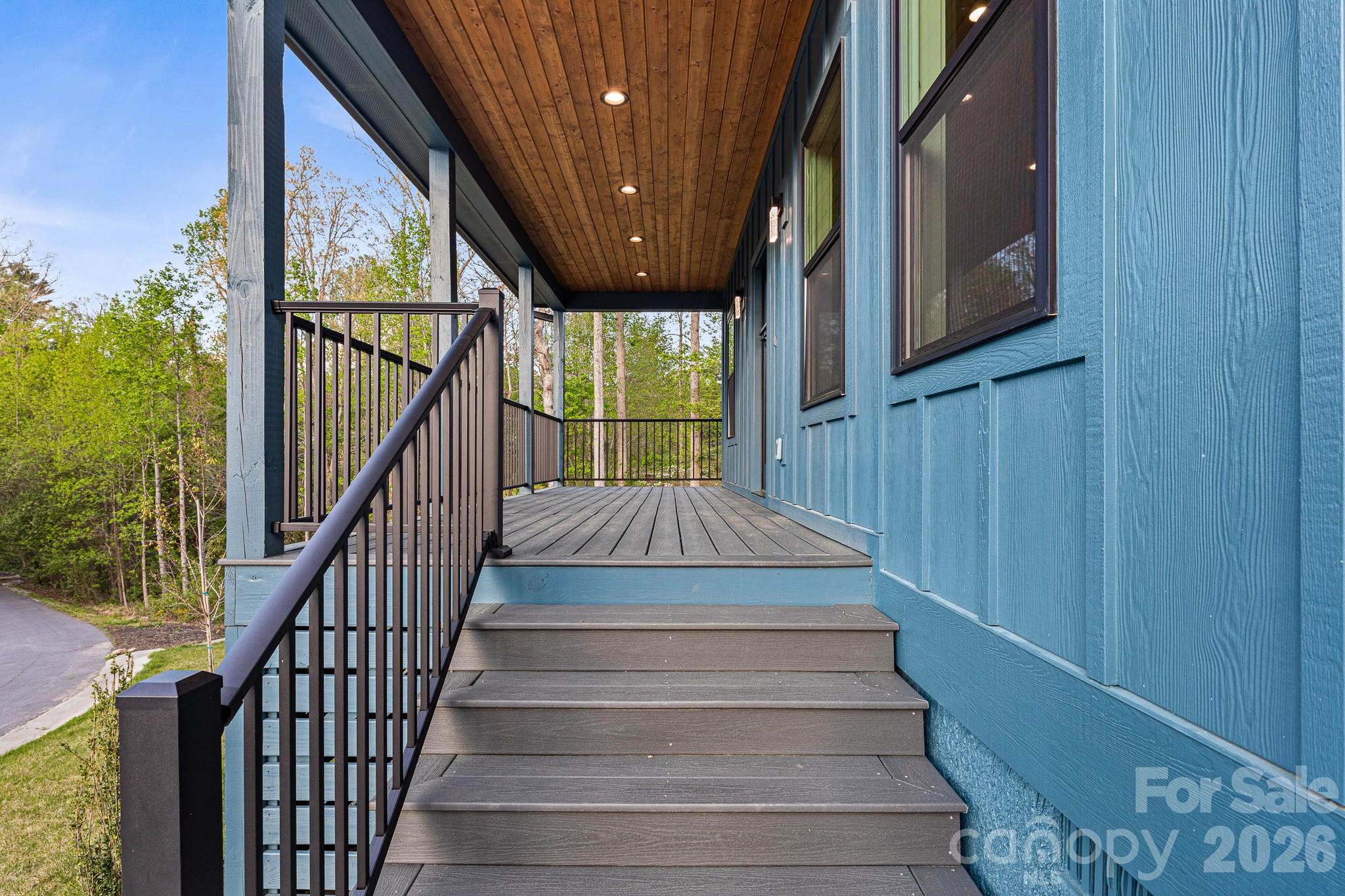 18 Winterhawk Drive — Arden