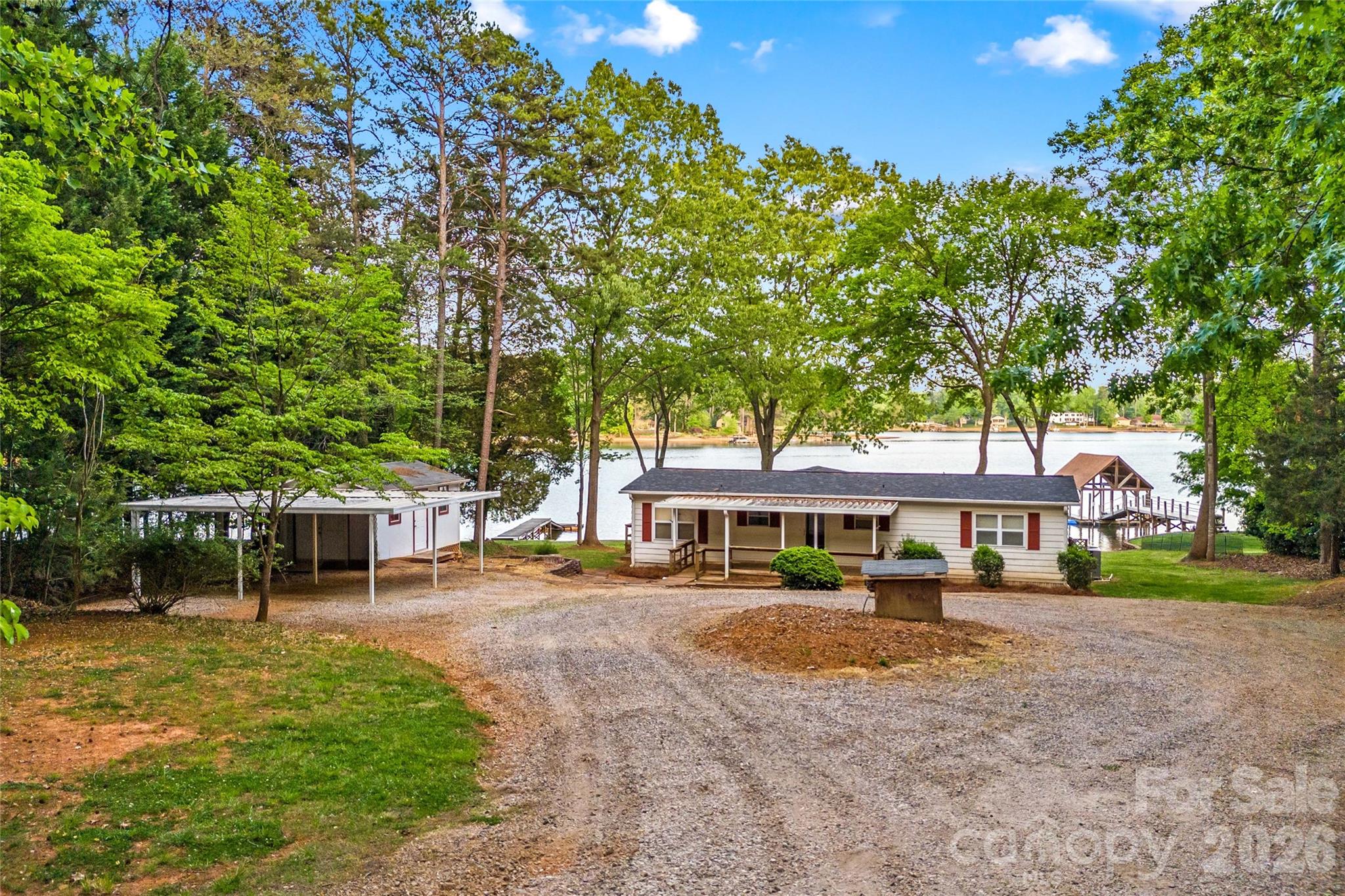 793 Kemp Road — Mooresville