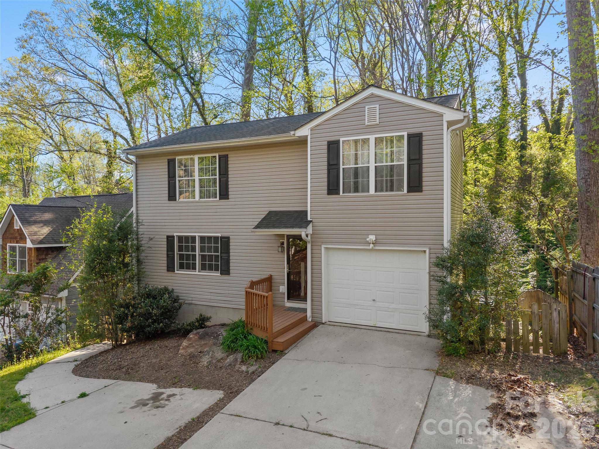 13 Castle Street — Asheville