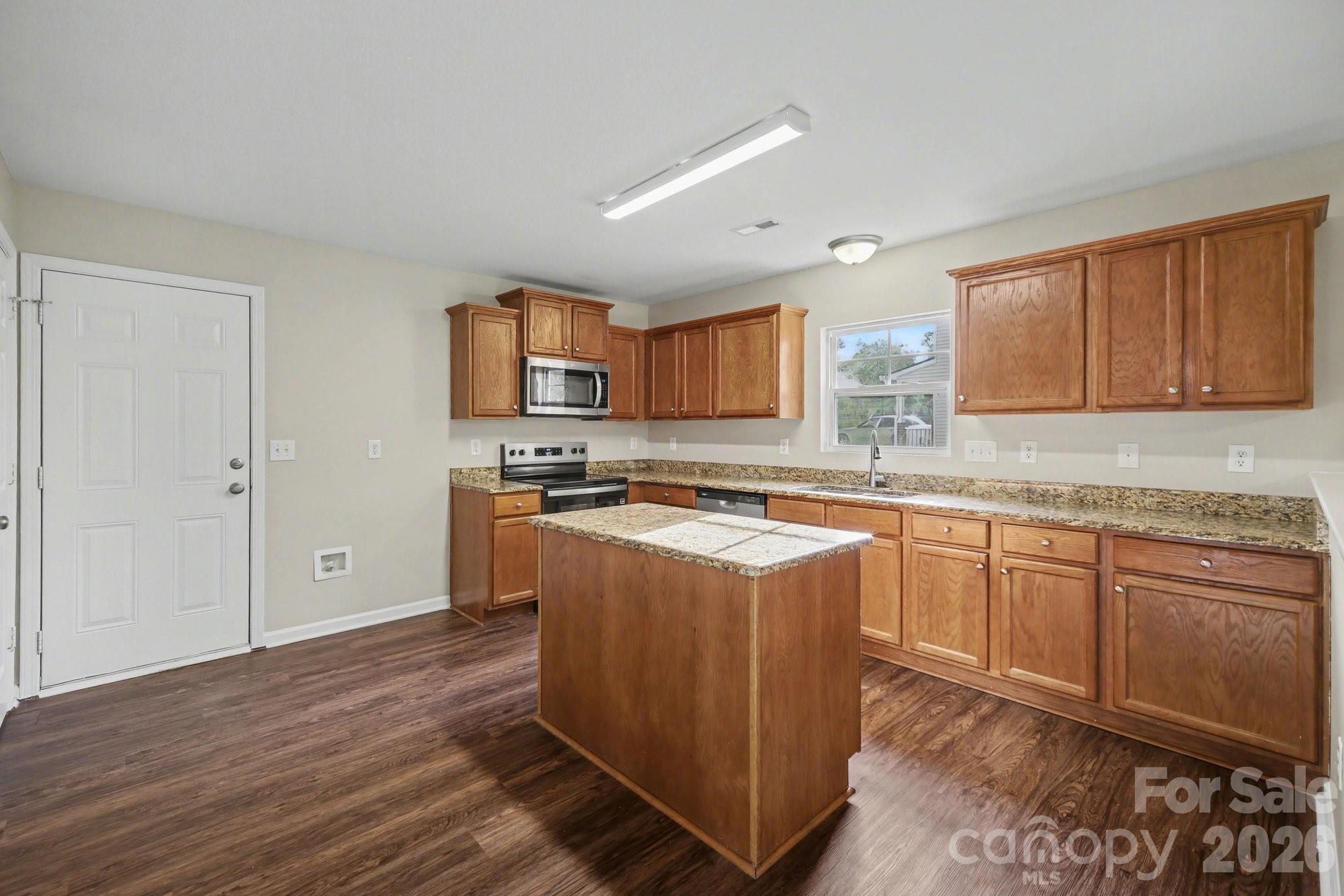 2021 Sonoma Valley Drive — Charlotte