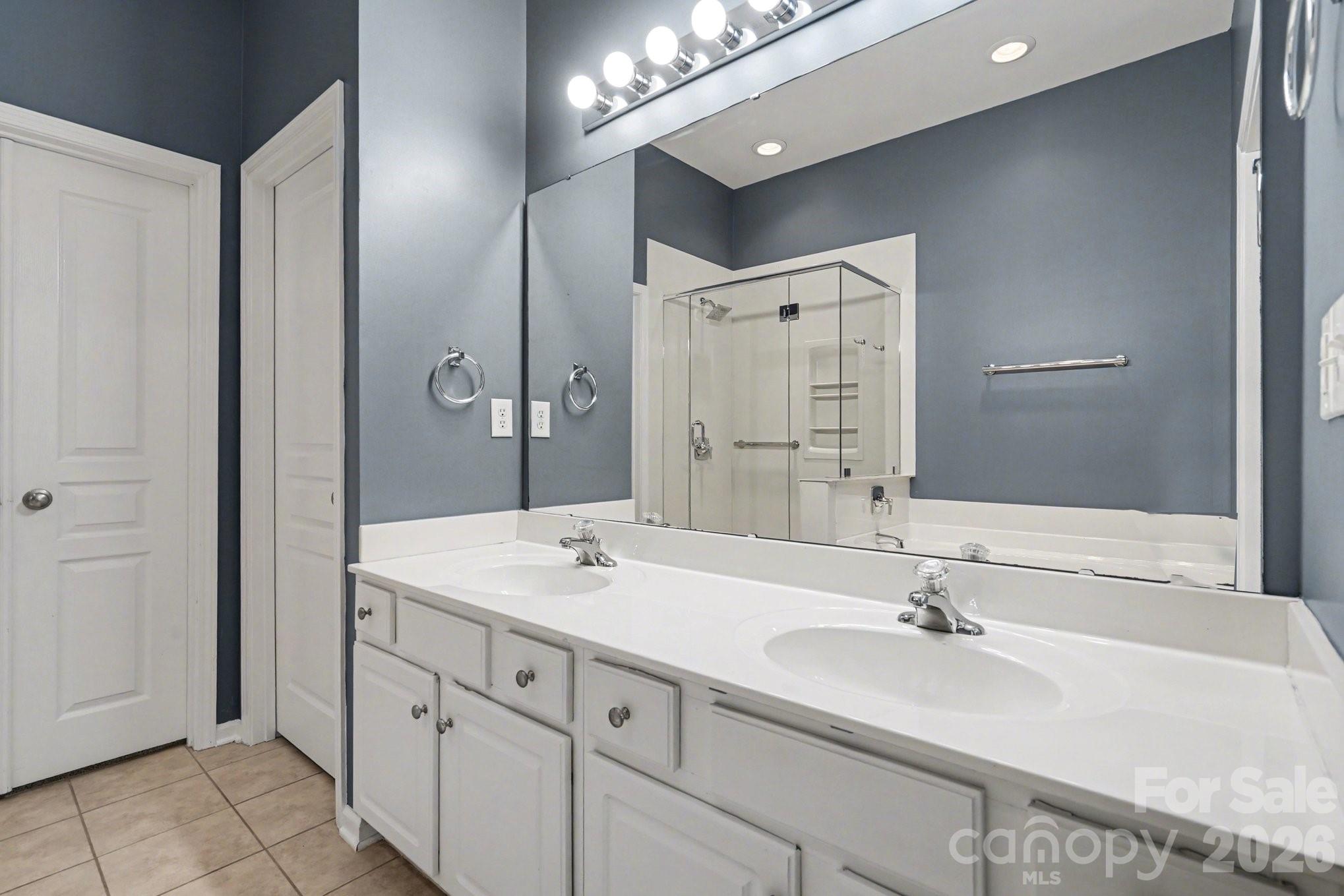 6005 Pale Moss Lane — Charlotte