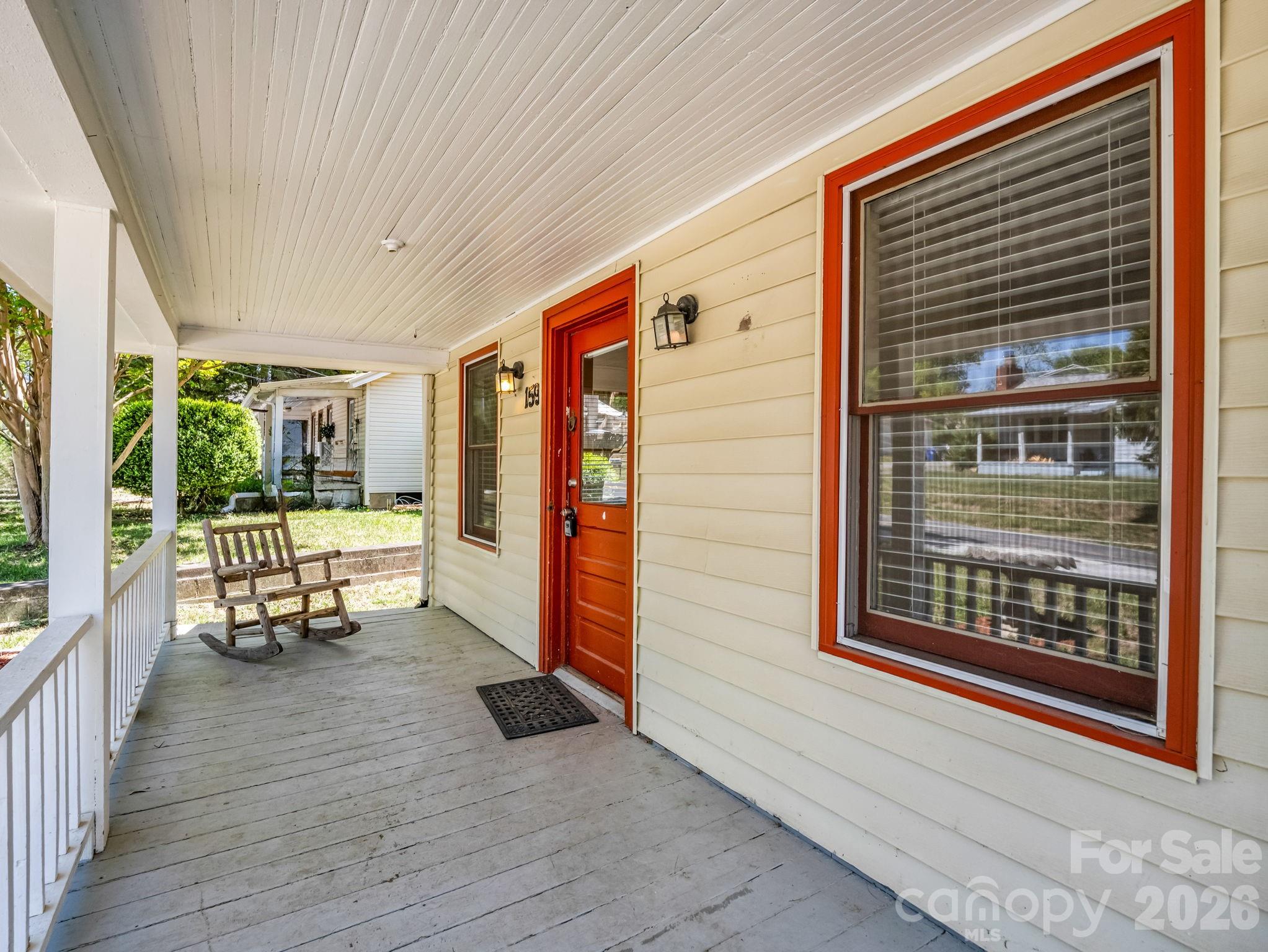 159 Onteora Boulevard — Asheville