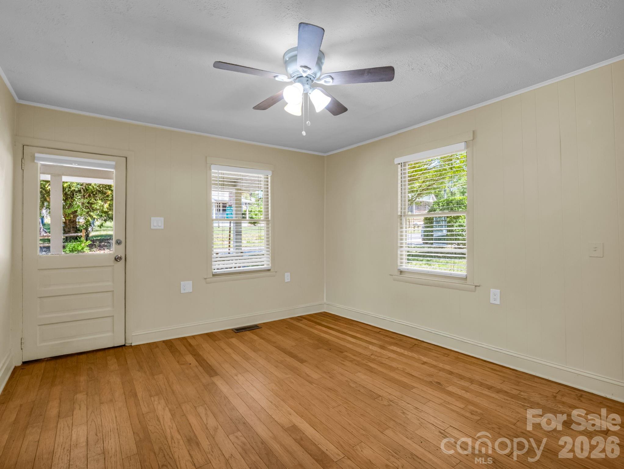159 Onteora Boulevard — Asheville
