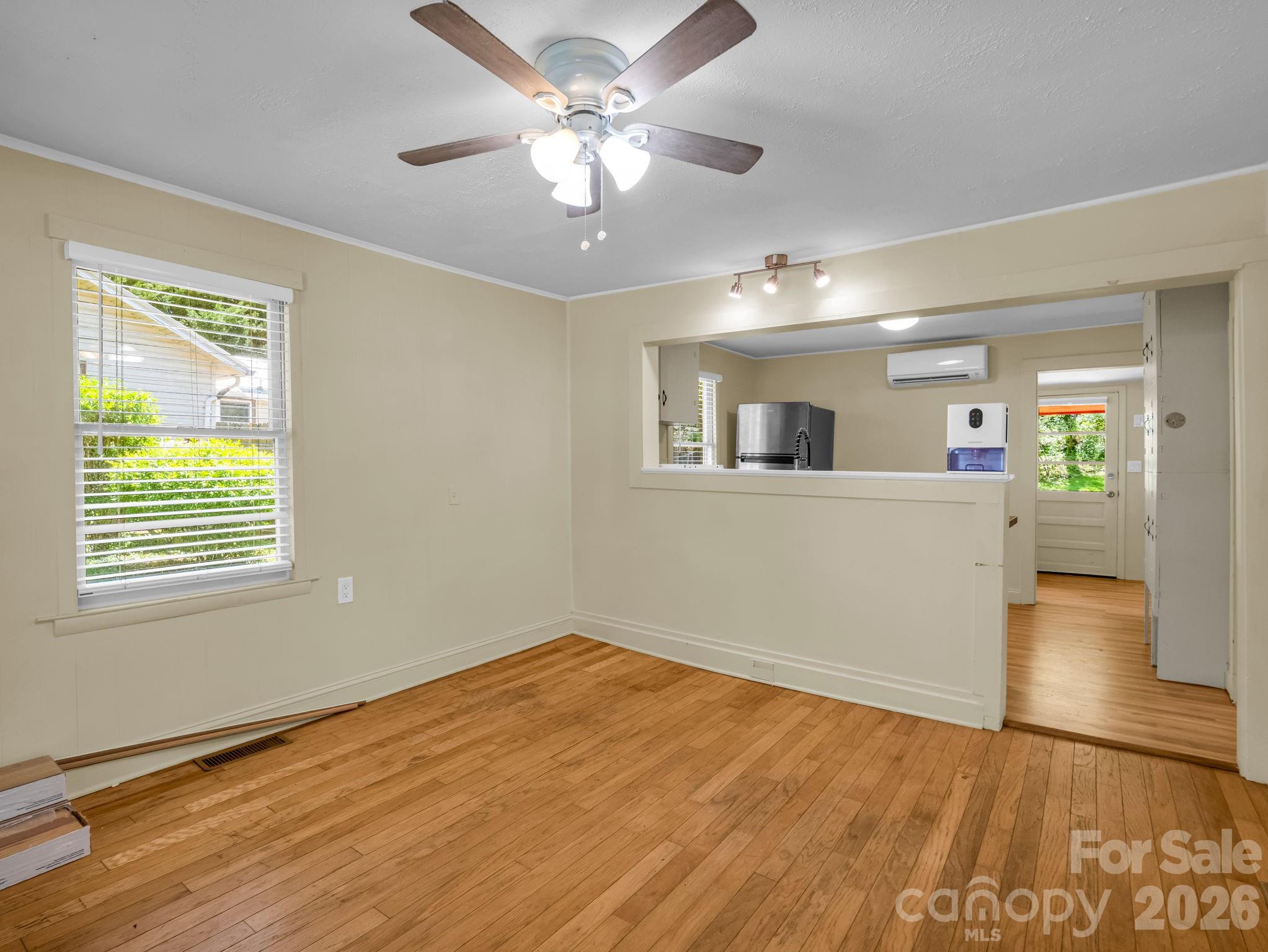 159 Onteora Boulevard — Asheville