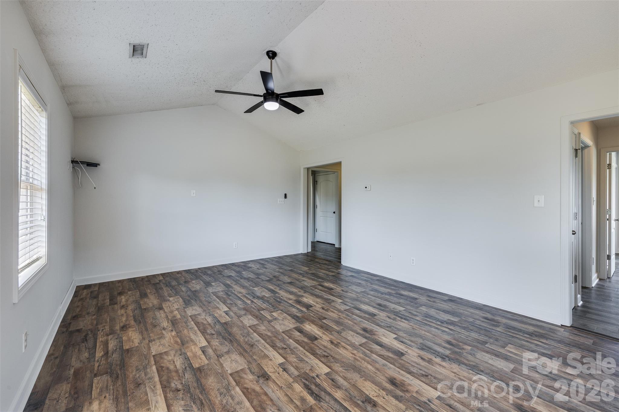 1575 Windy Holly Lane — Newton