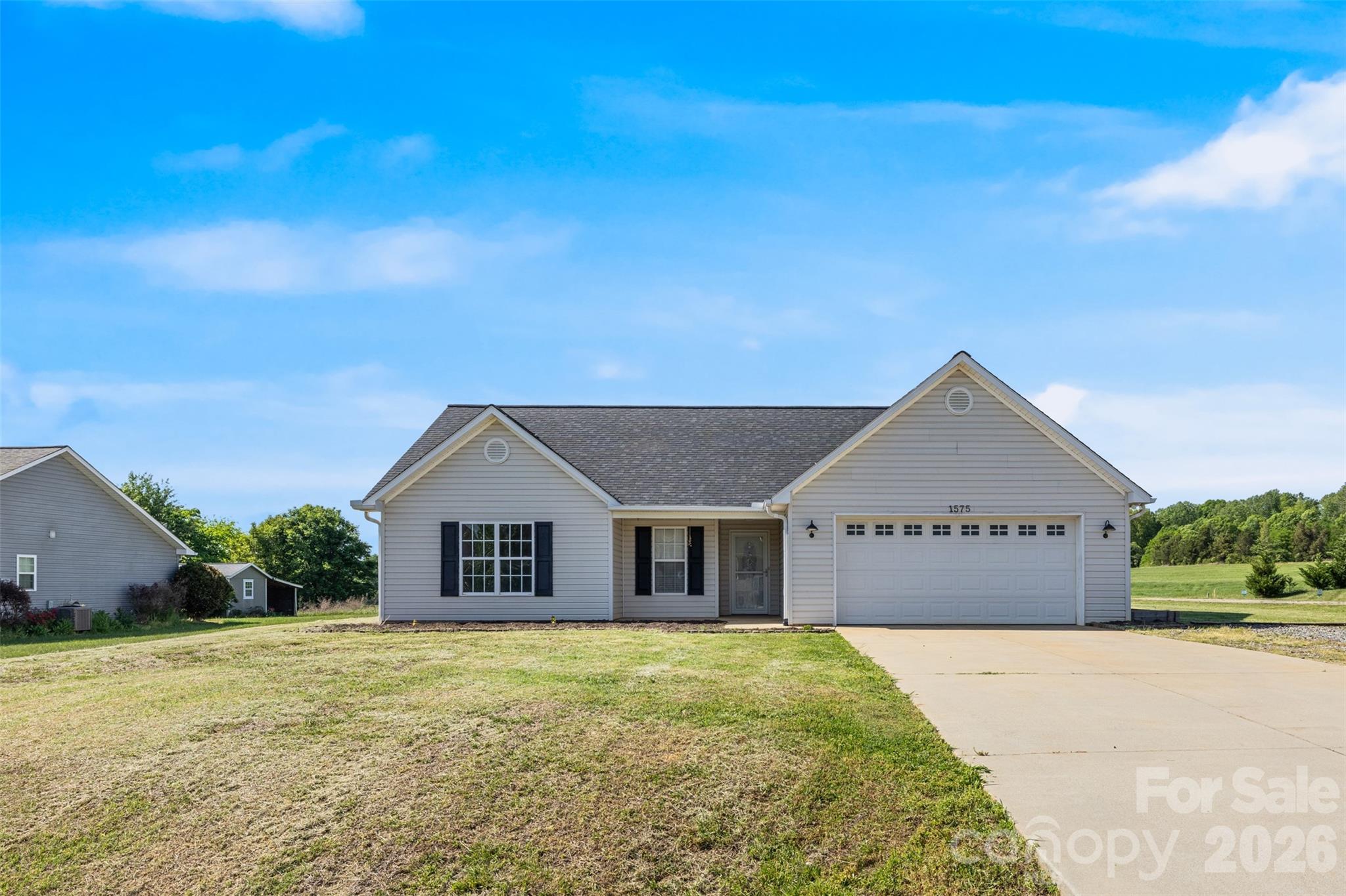 1575 Windy Holly Lane — Newton